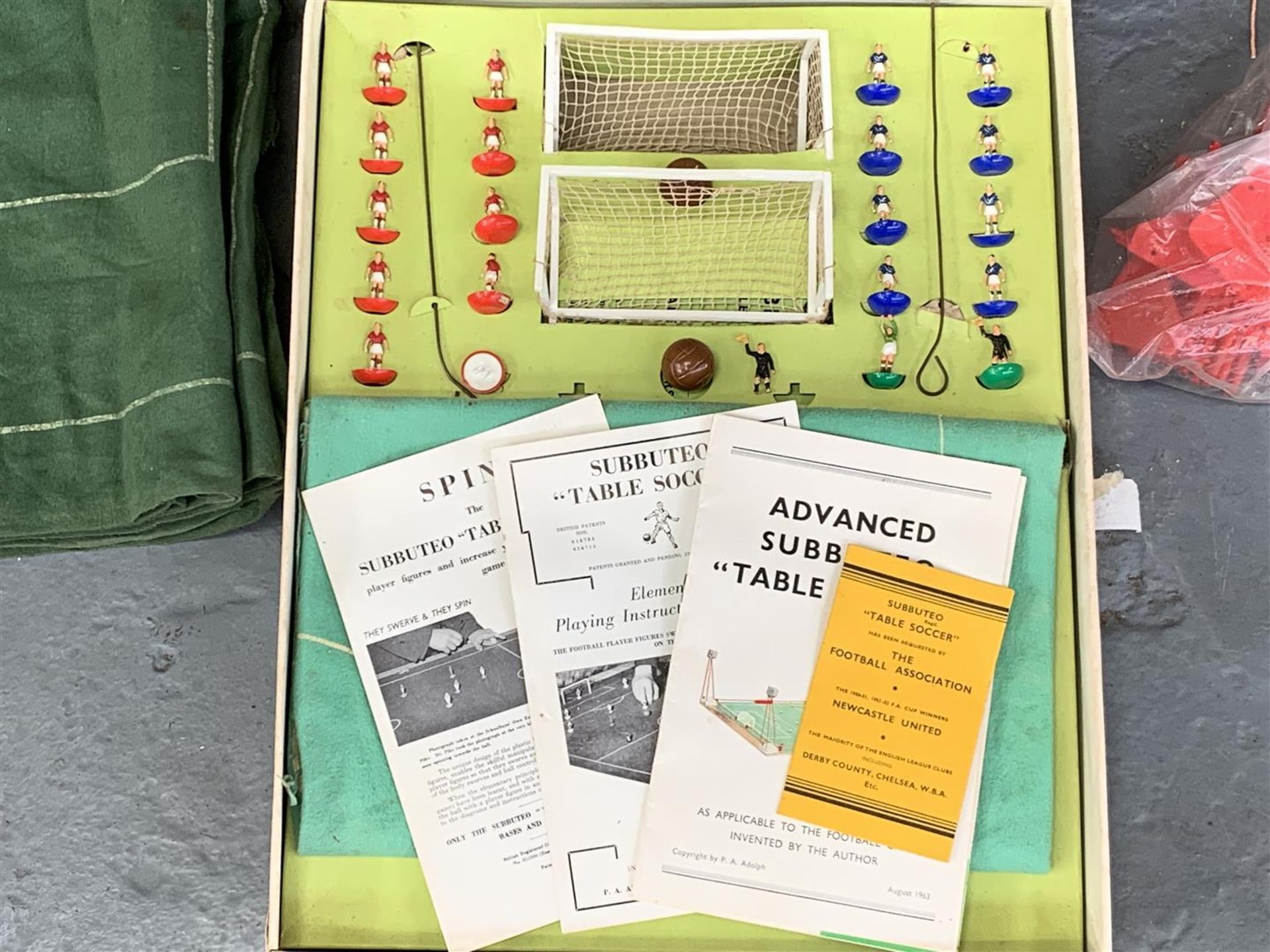 Boxed Subbuteo Continetal Club" Football Game" - Image 2 of 3