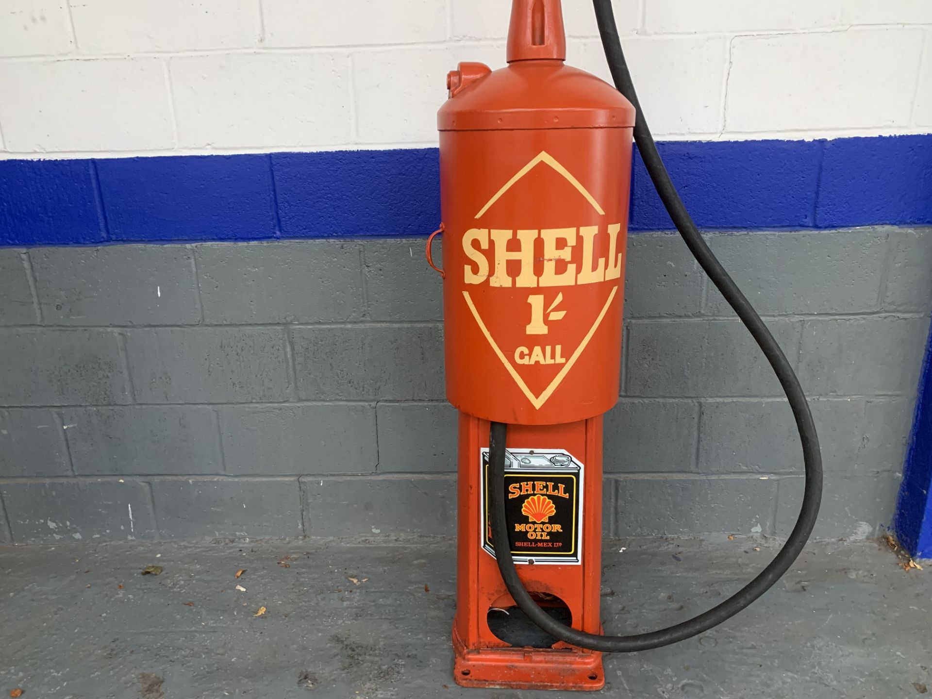 Vintage Bowser Hand Crank Petrol Pump - Image 8 of 8