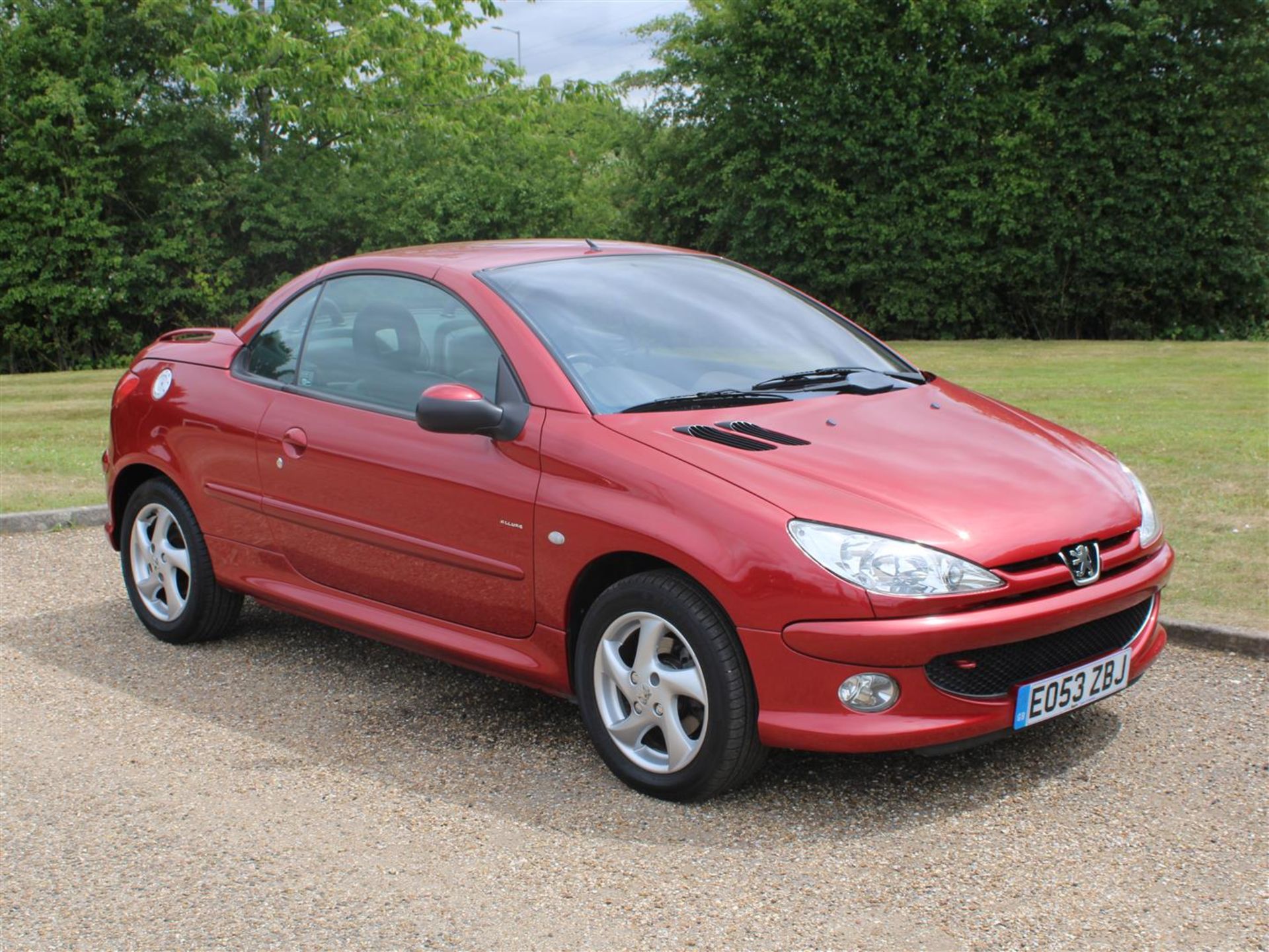 2003 Peugeot 206 CC 1.6 Allure 28,681 miles from new - Image 2 of 24