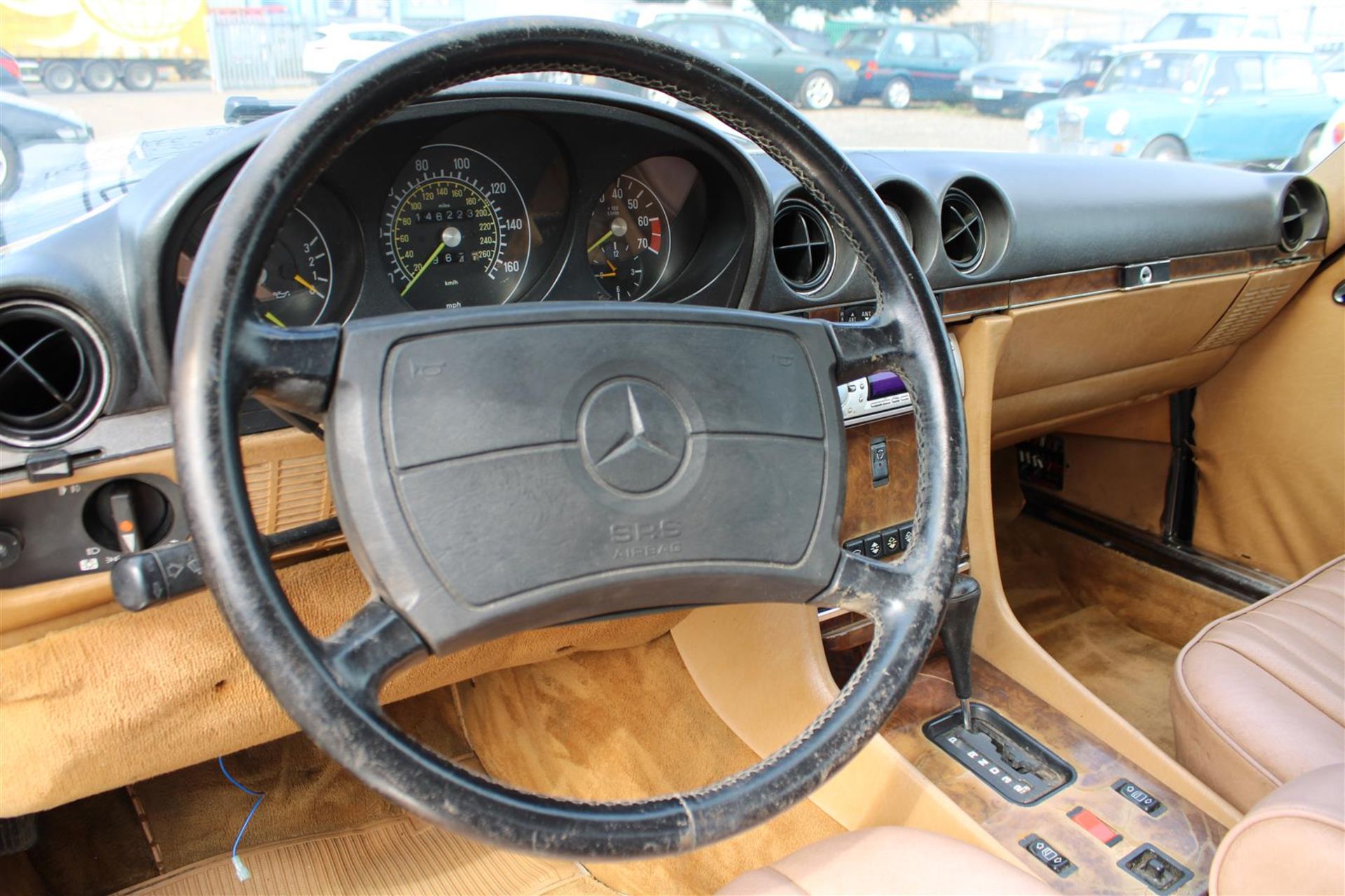 1988 Mercedes R107 560 SL LHD - Image 14 of 33