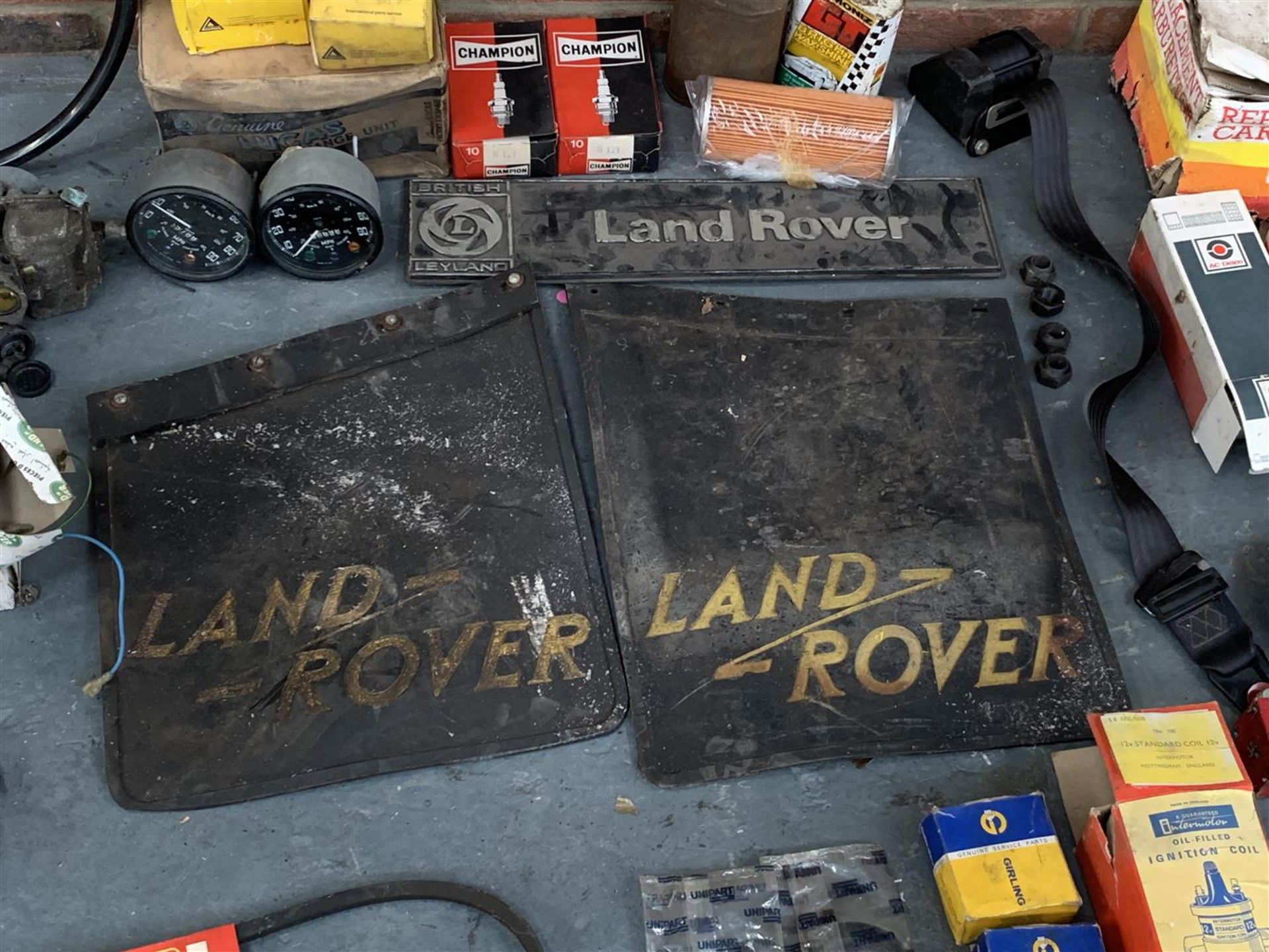 Large Quantity Of Land Rover Spares - Image 5 of 9