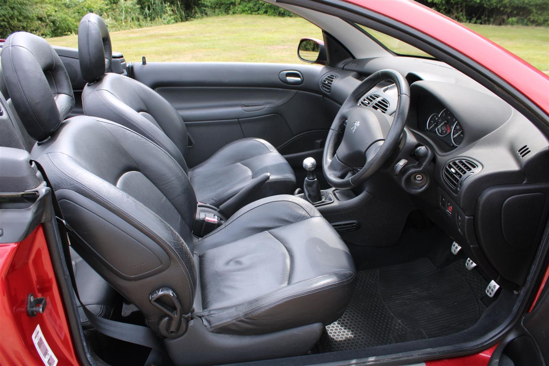 2003 Peugeot 206 CC 1.6 Allure 28,681 miles from new - Image 9 of 24