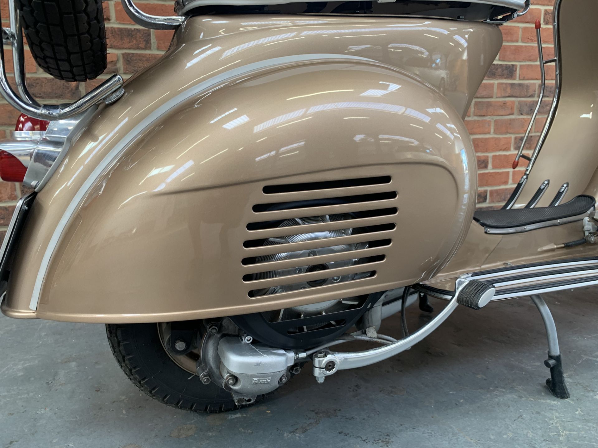 1962 Vespa Douglas Sportique Grand Lux - Image 11 of 18