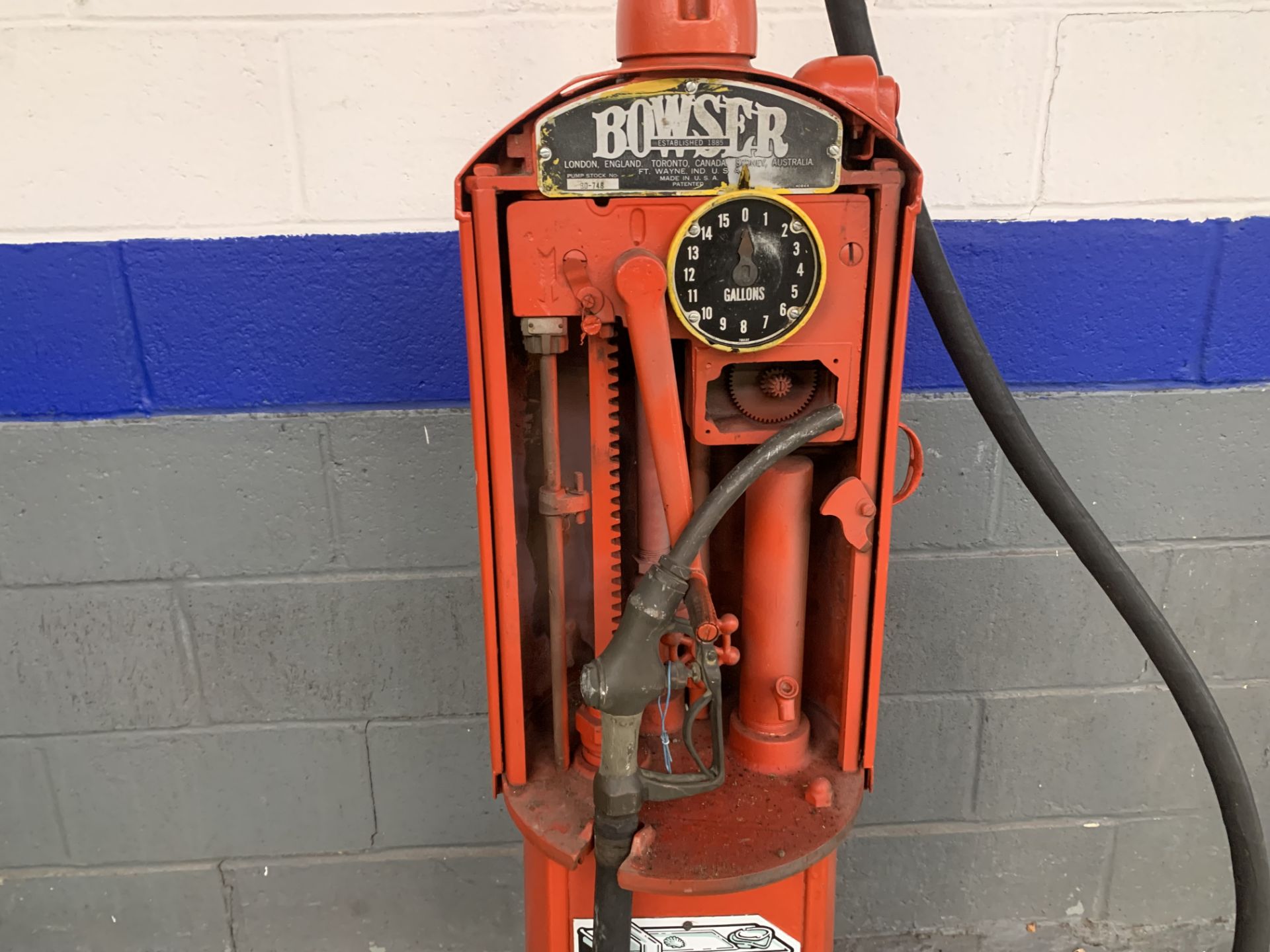 Vintage Bowser Hand Crank Petrol Pump - Image 3 of 8
