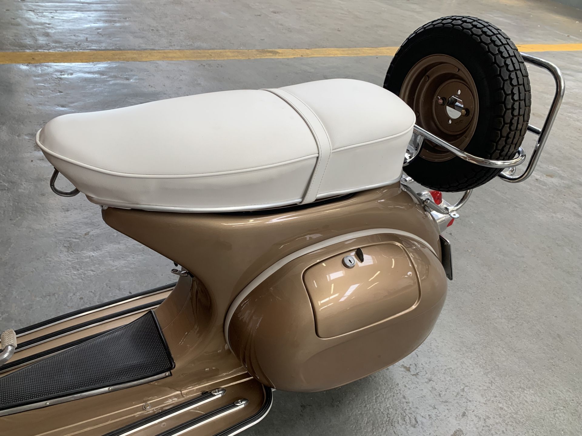 1962 Vespa Douglas Sportique Grand Lux - Image 18 of 18