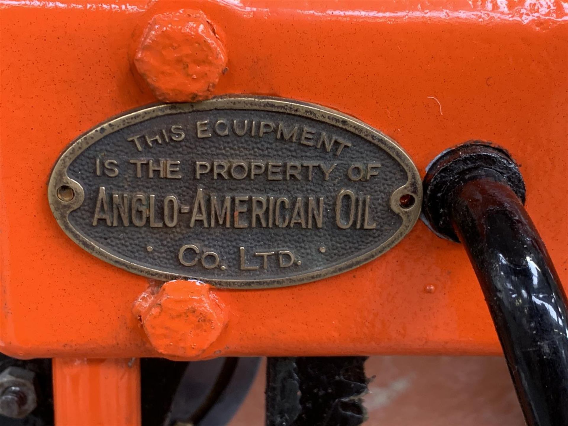 Restored Vintage Anglo American Oil Self Measuring Fuel Pump - Image 5 of 10