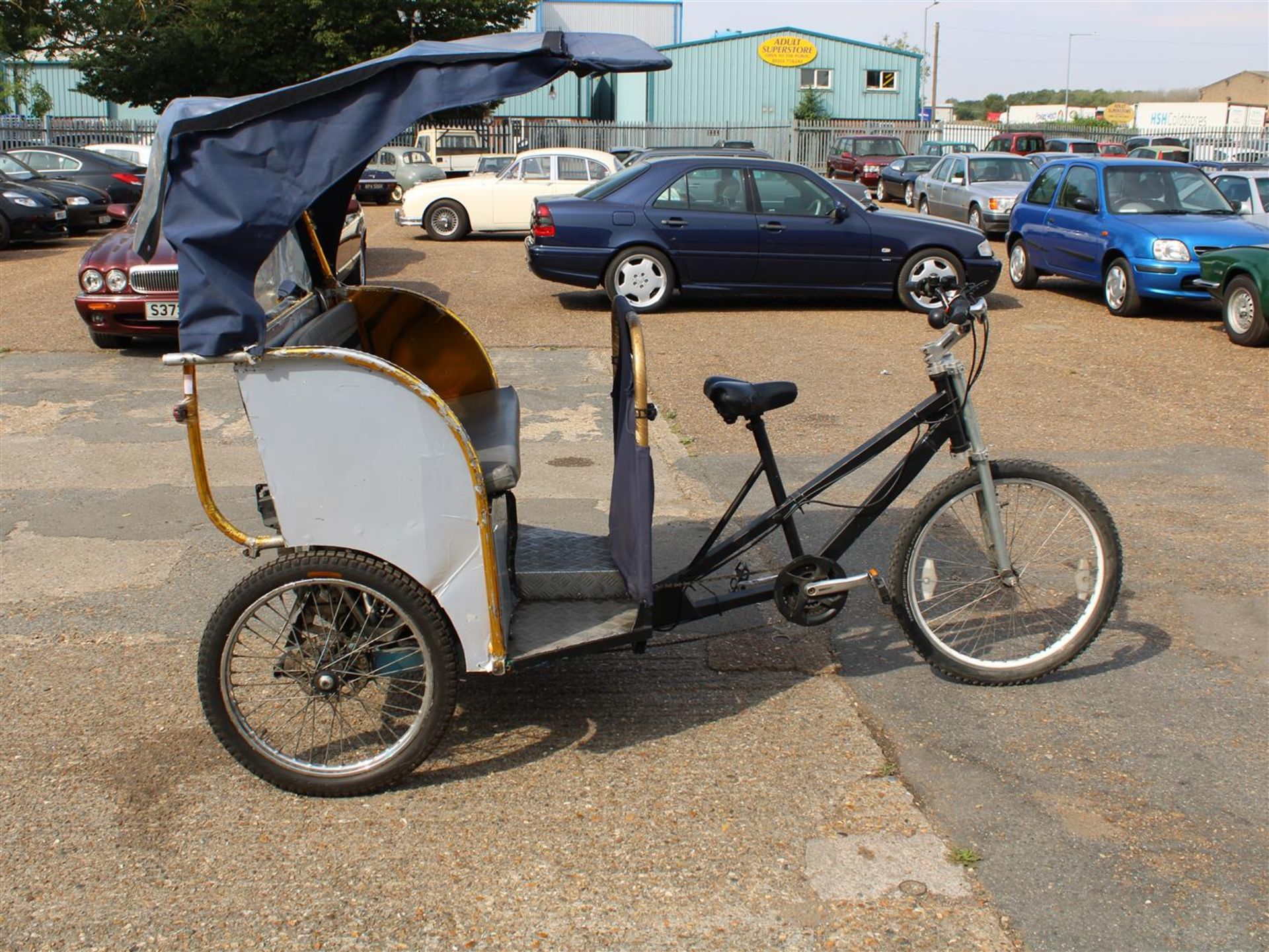 Pedicab Rickshaw - Image 8 of 19
