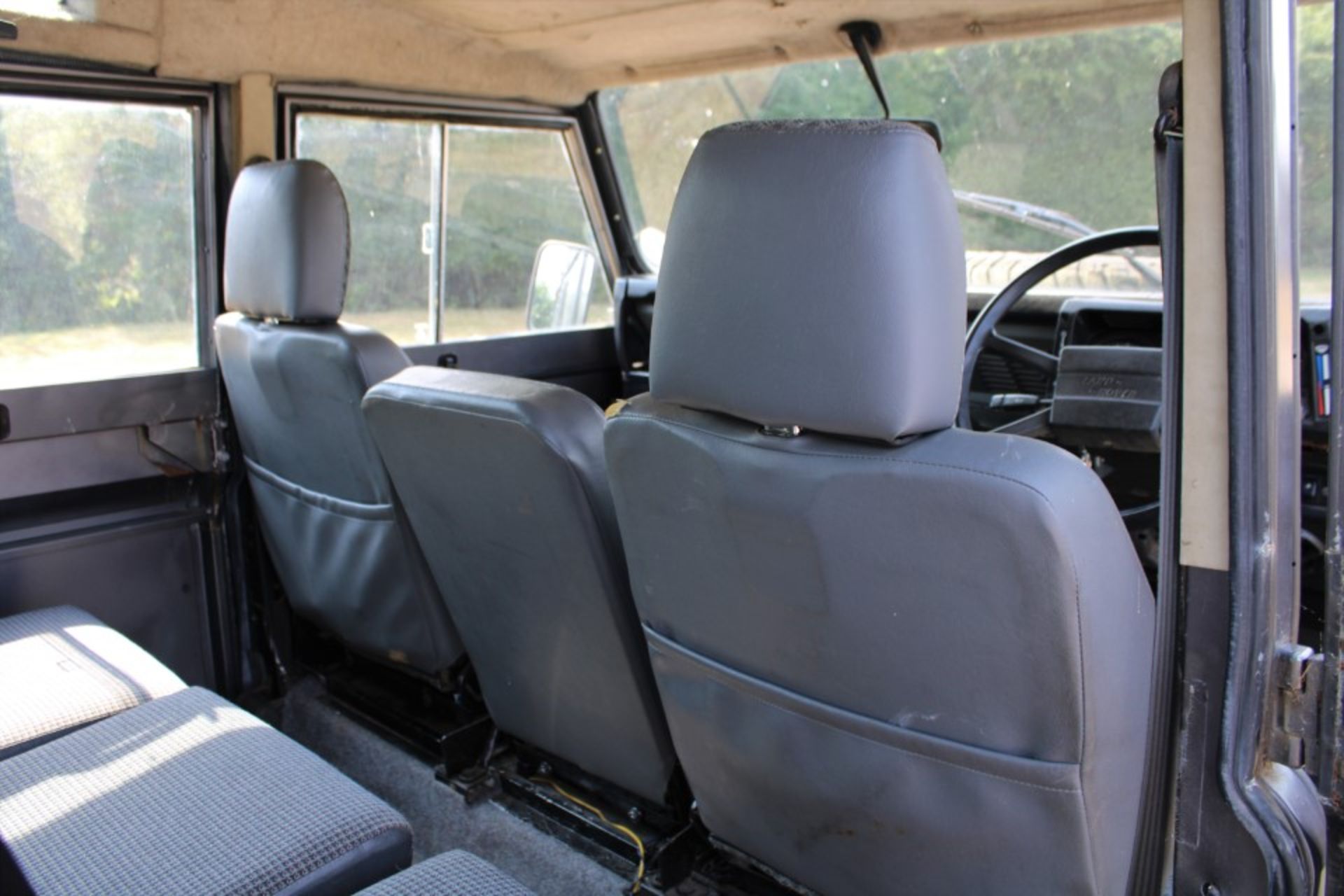 1986 Land Rover 110 Station Wagon - Image 15 of 27