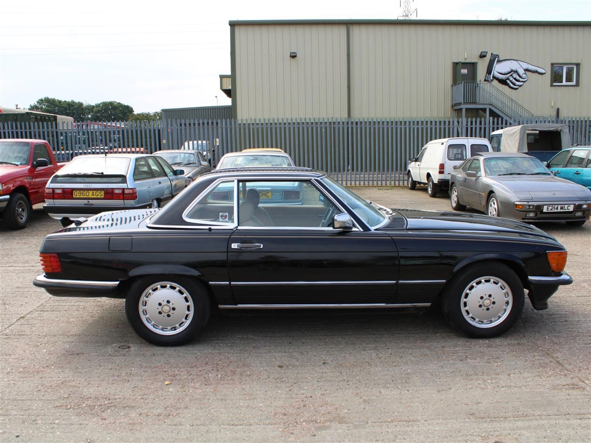 1988 Mercedes R107 560 SL LHD - Image 8 of 33