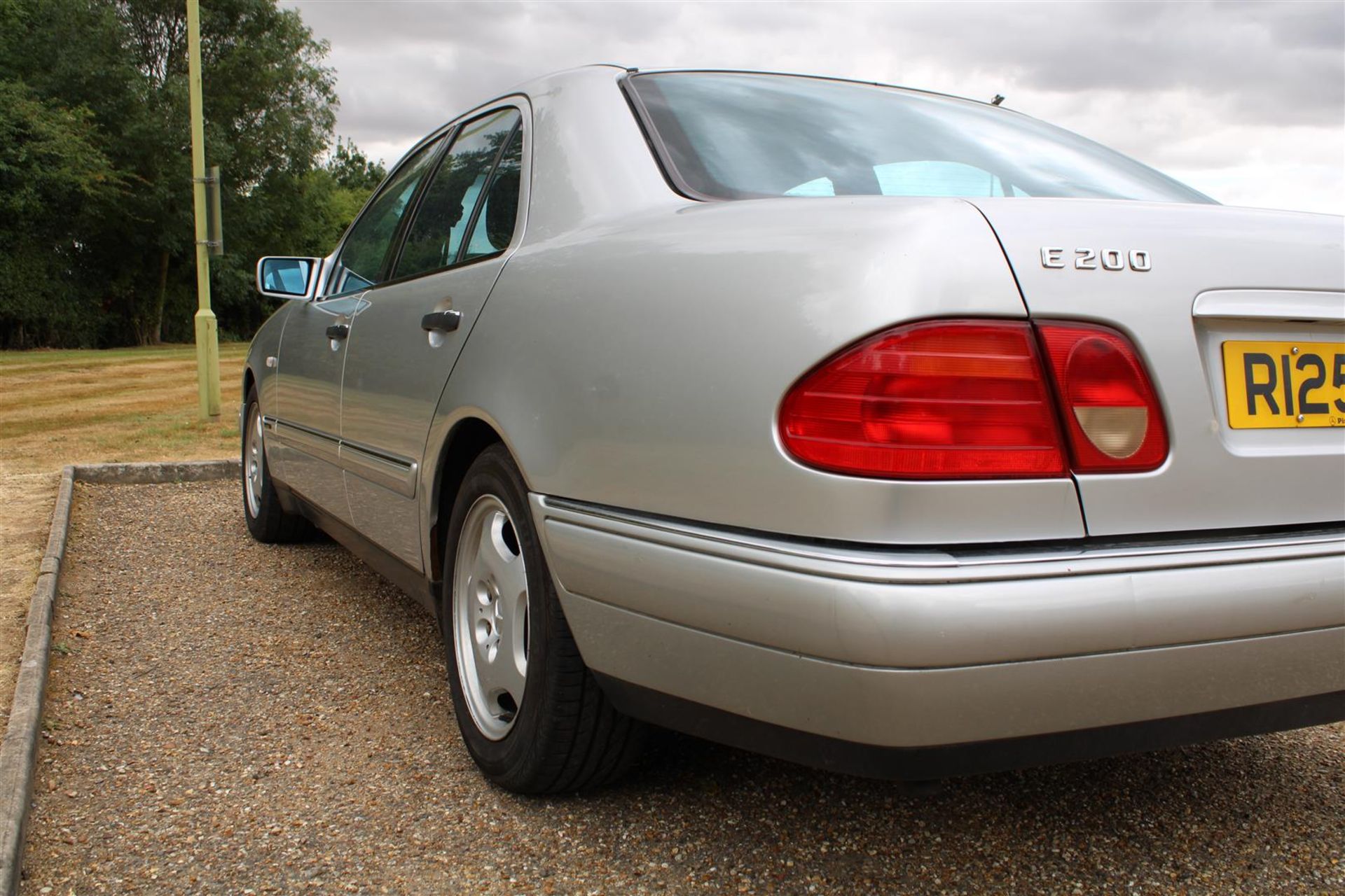 1997 Mercedes E200 Avantgarde Auto - Image 12 of 33