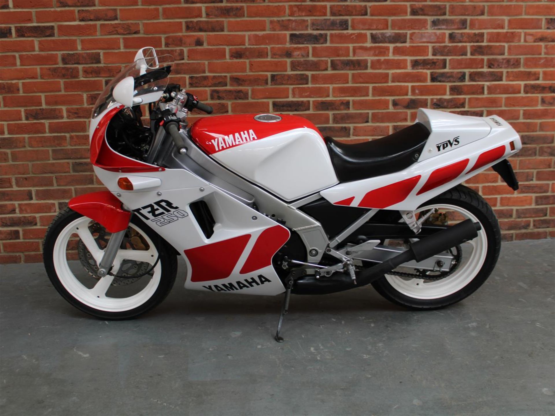 1988 Yamaha TRZ 250