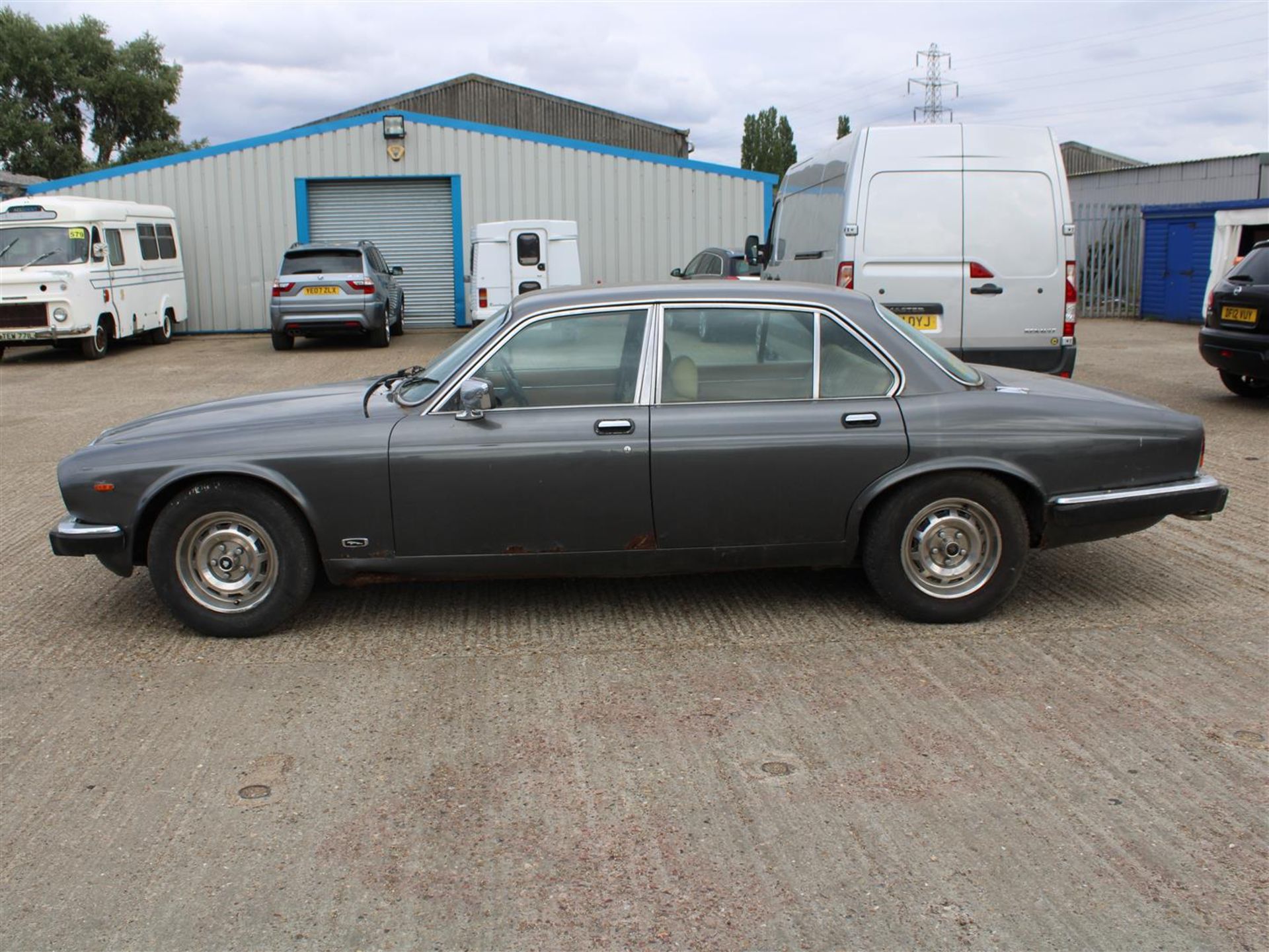 1984 Jaguar XJ6 4.2 Series III Auto - Image 2 of 23