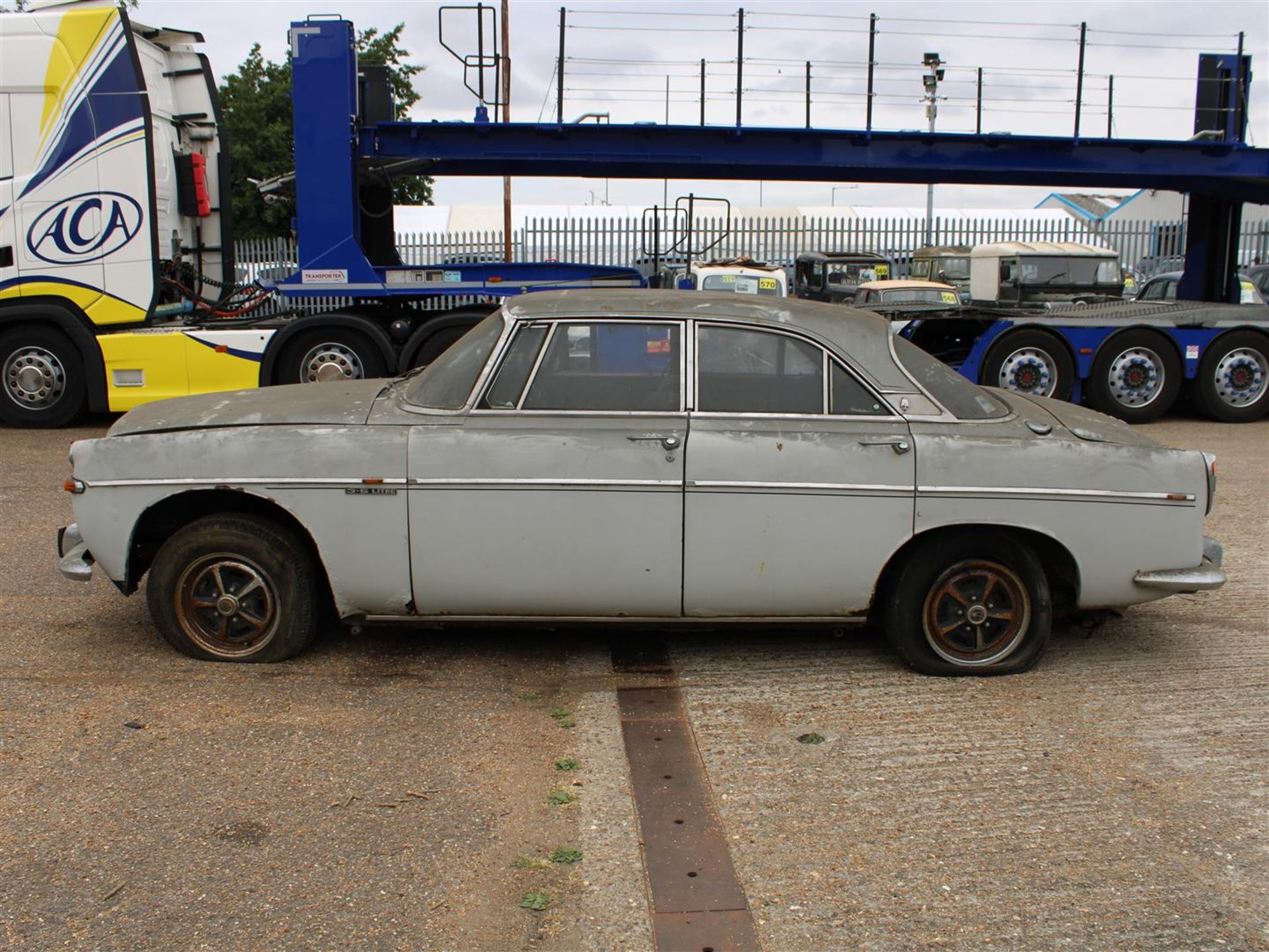 1973 Rover P5B 3.5 V8 Auto Coupe - Image 2 of 24