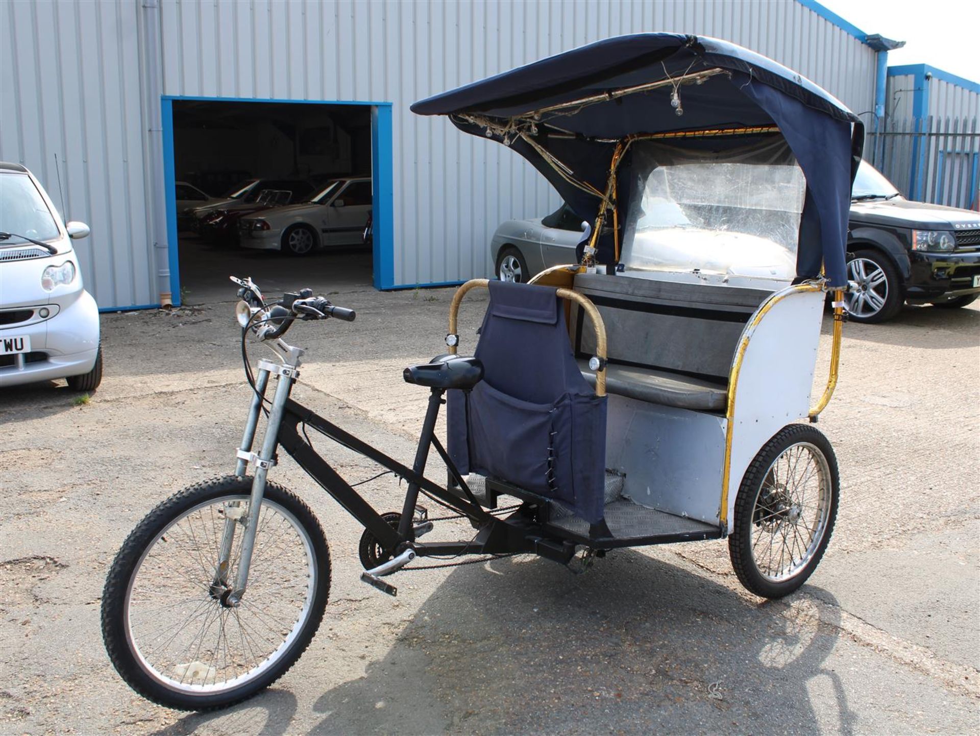 Pedicab Rickshaw - Image 3 of 19