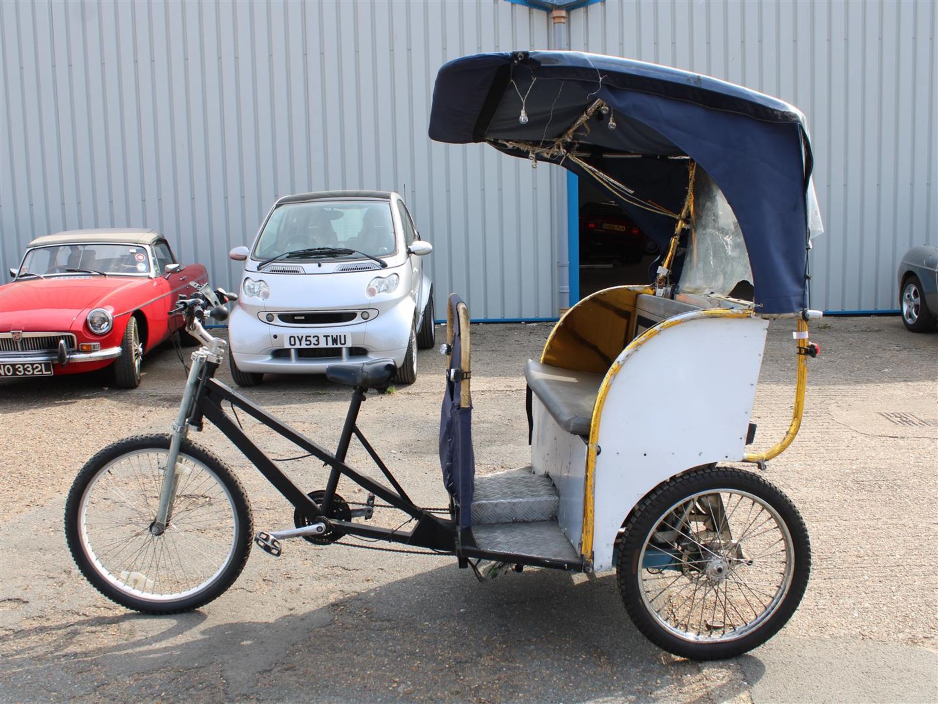 Pedicab Rickshaw - Image 4 of 19