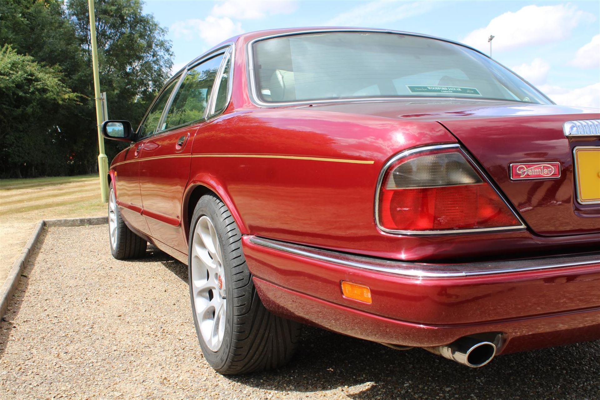 1996 Daimler Six 4.0 Auto - Image 12 of 35