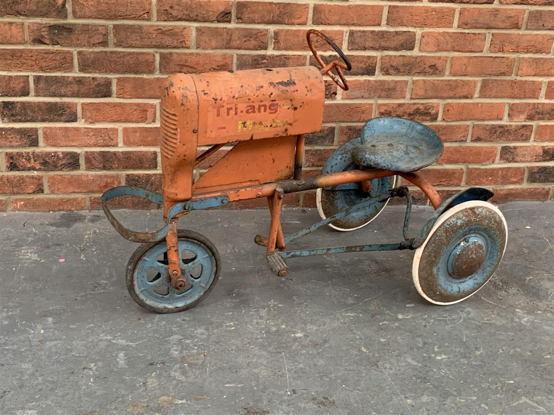 Vintage Tri-Ang Major" Child's Pedal Tractor"