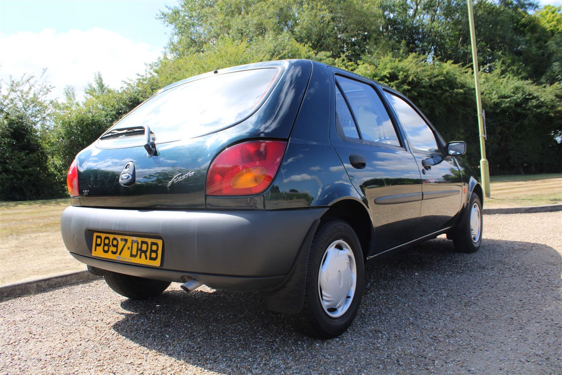 1996 Ford Fiesta 1.2 LX Auto 29,065 miles from new - Image 8 of 21