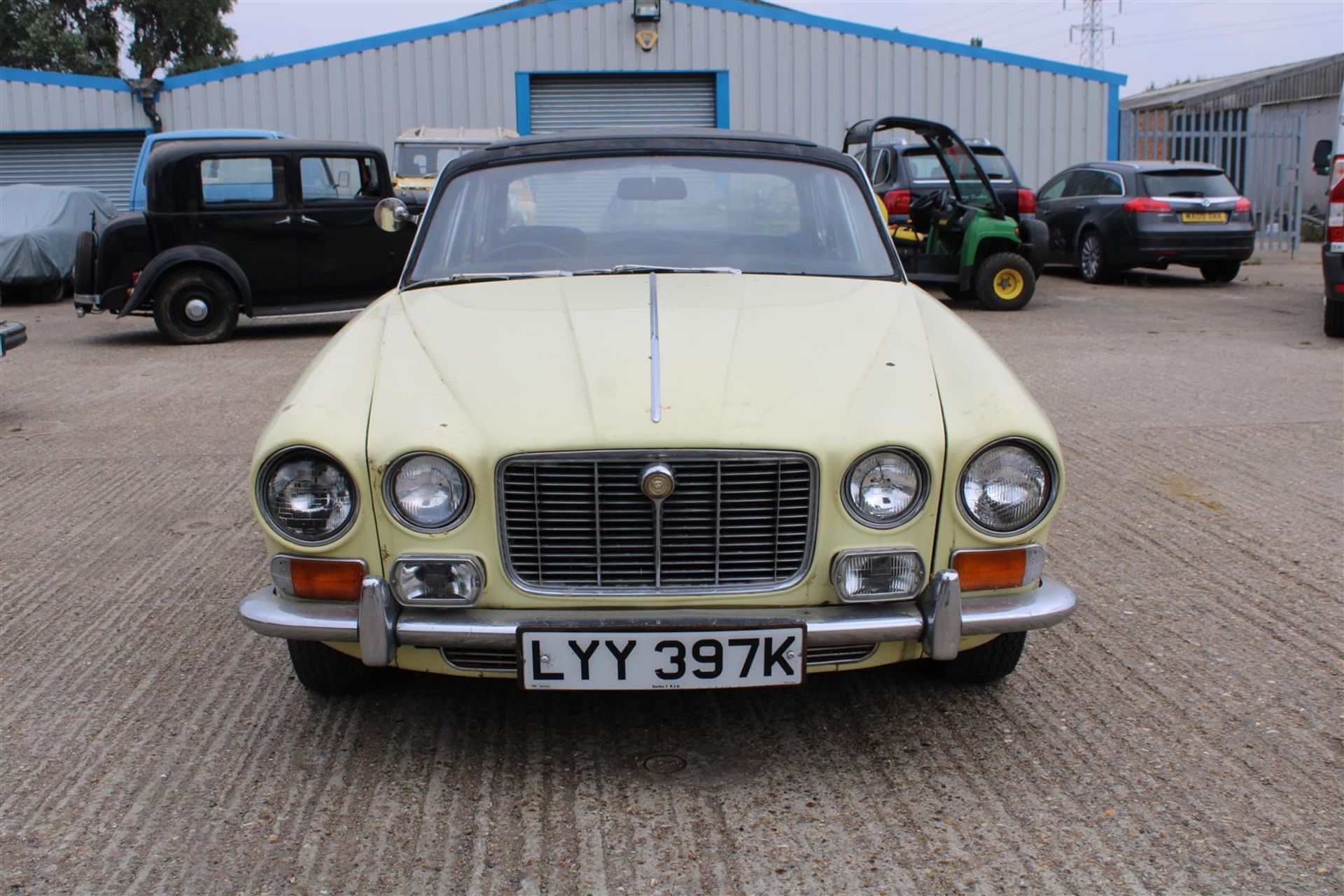 1972 Jaguar XJ6 4.2 Auto Series I - Image 8 of 24