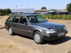 1995 Mercedes W124 E200 Estate