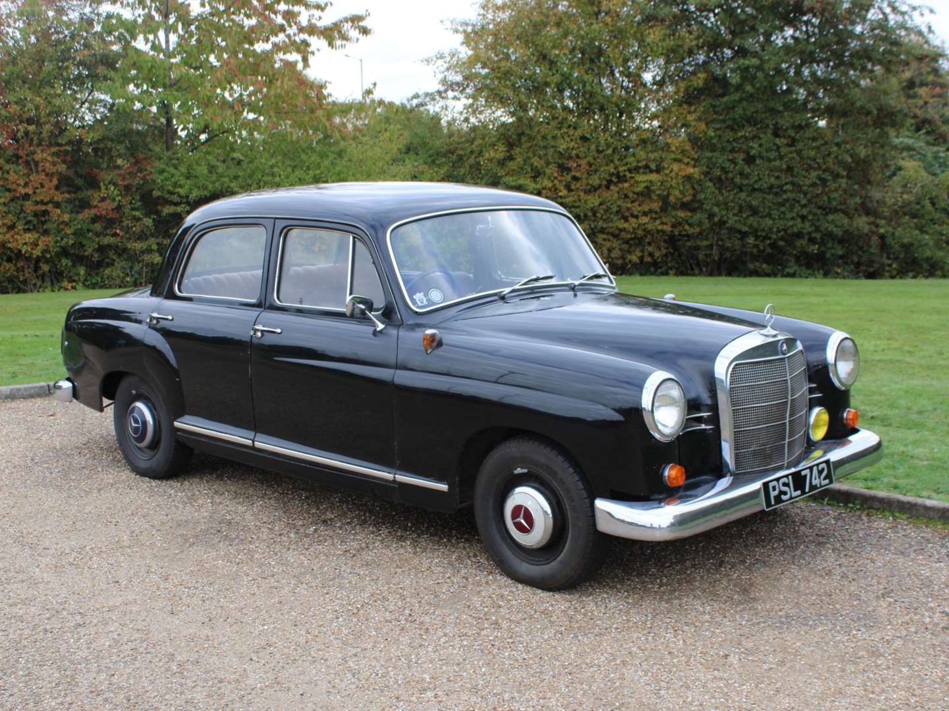 1960 MERCEDES 190D PONTON