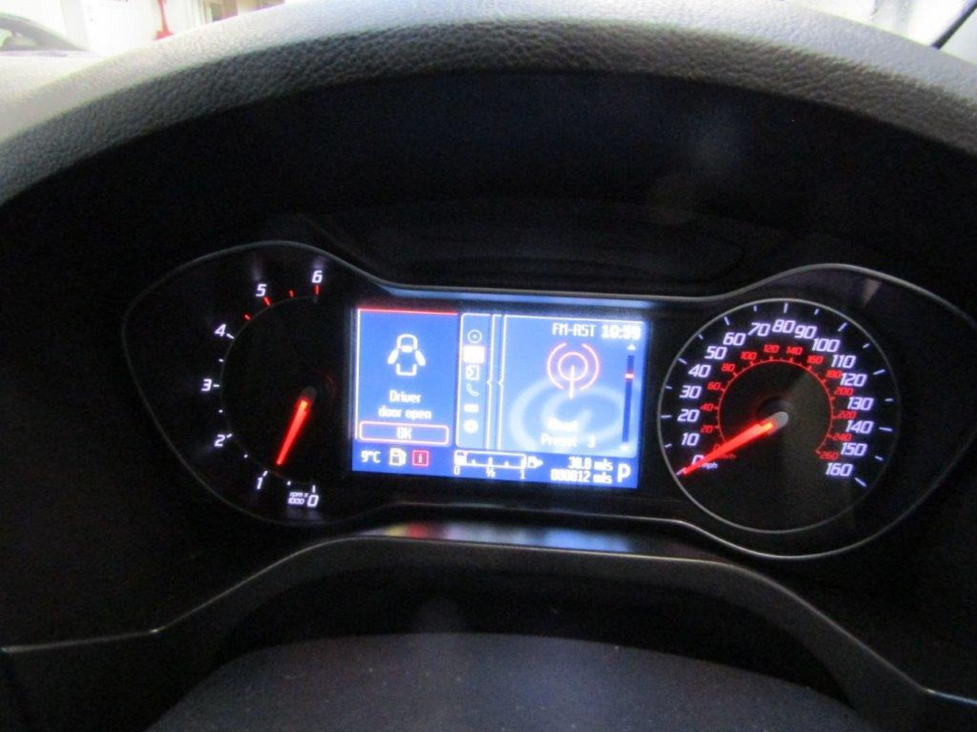 13 13 Ford Galaxy Titanium TDCI138 - Image 14 of 24