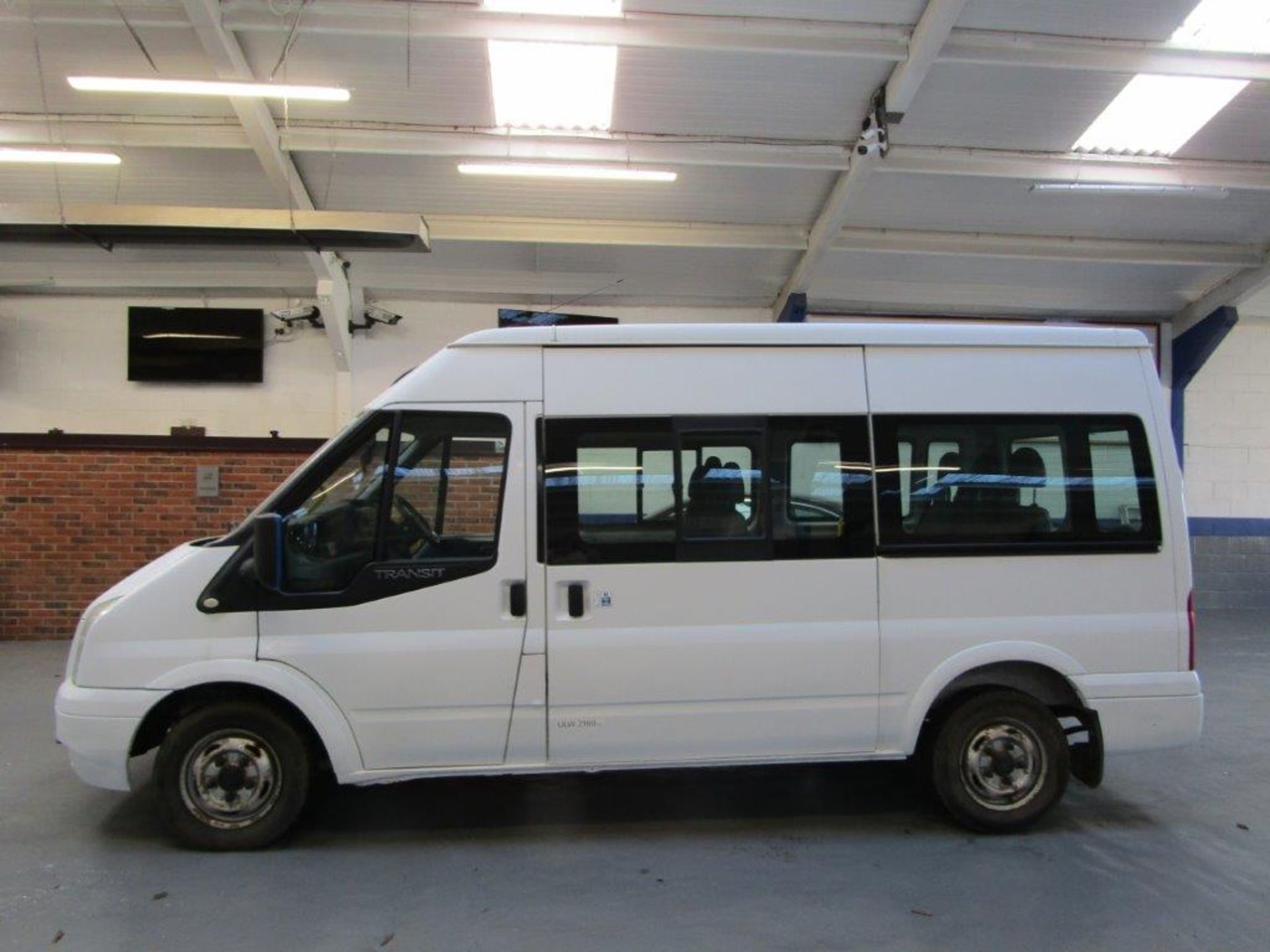 11 11 Ford Transit 115 T300M FWD - Image 2 of 26