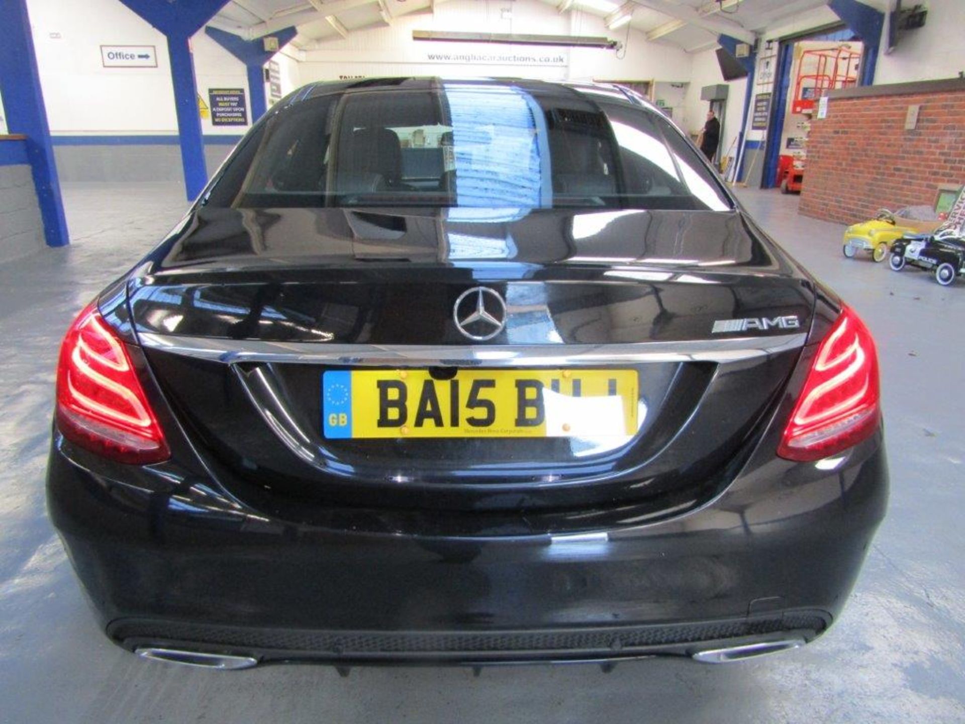 15 15 Mercedes C200 AMG Line Bluetec - Image 4 of 36