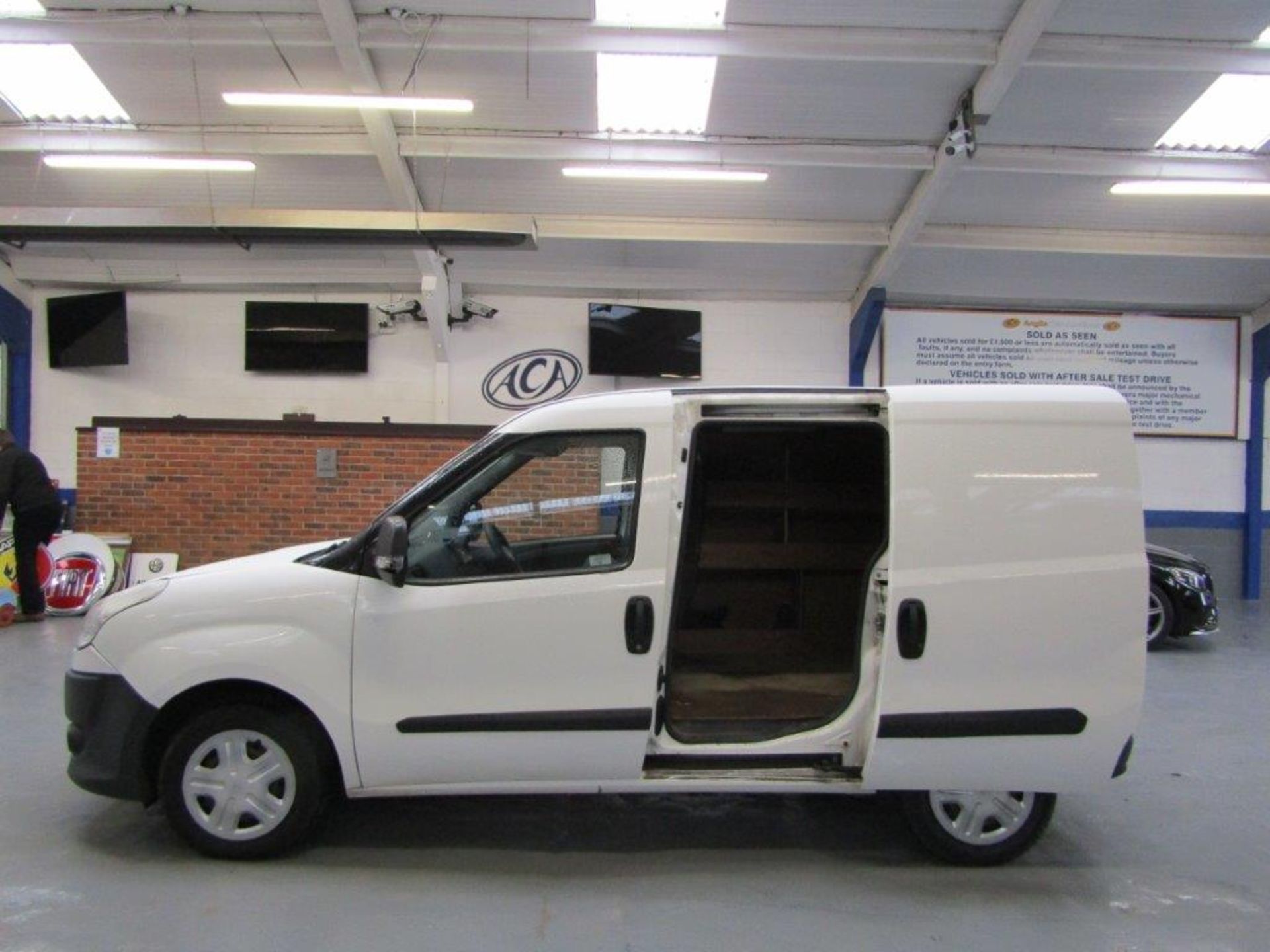 13 13 Fiat Doblo 16V Multijet SWB - Image 3 of 21