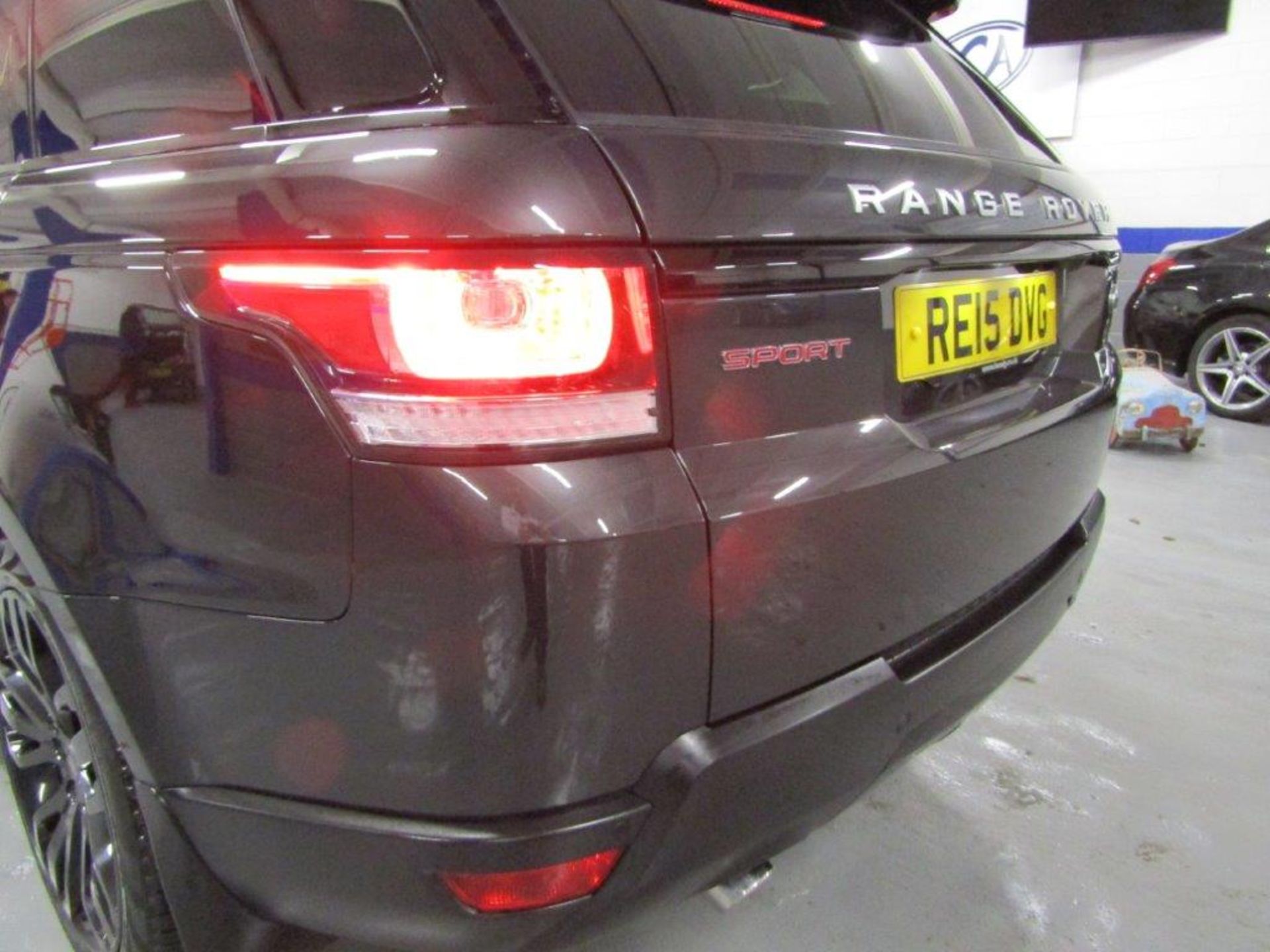 15 15 Range Rover Sport HSE Dyn SDV6 - Image 15 of 38