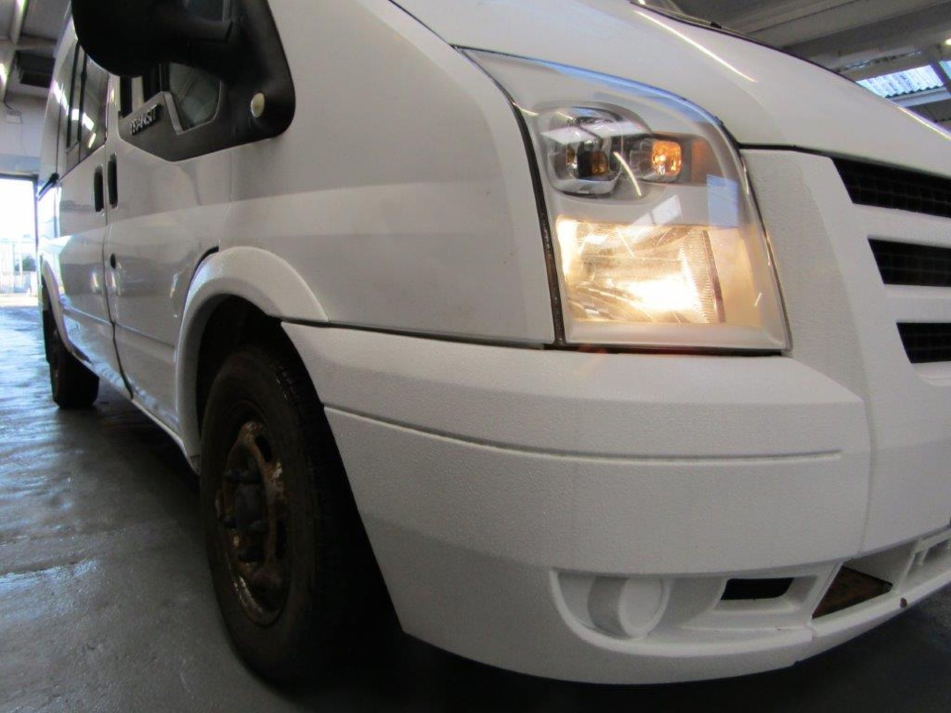 11 11 Ford Transit 115 T300M FWD - Image 10 of 26