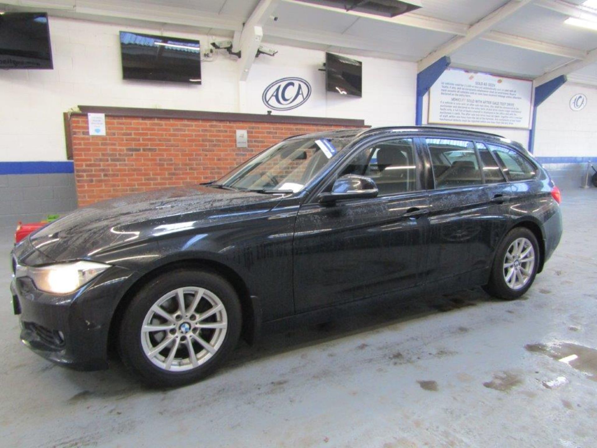 15 15 BMW 320D Business Efficientdyn