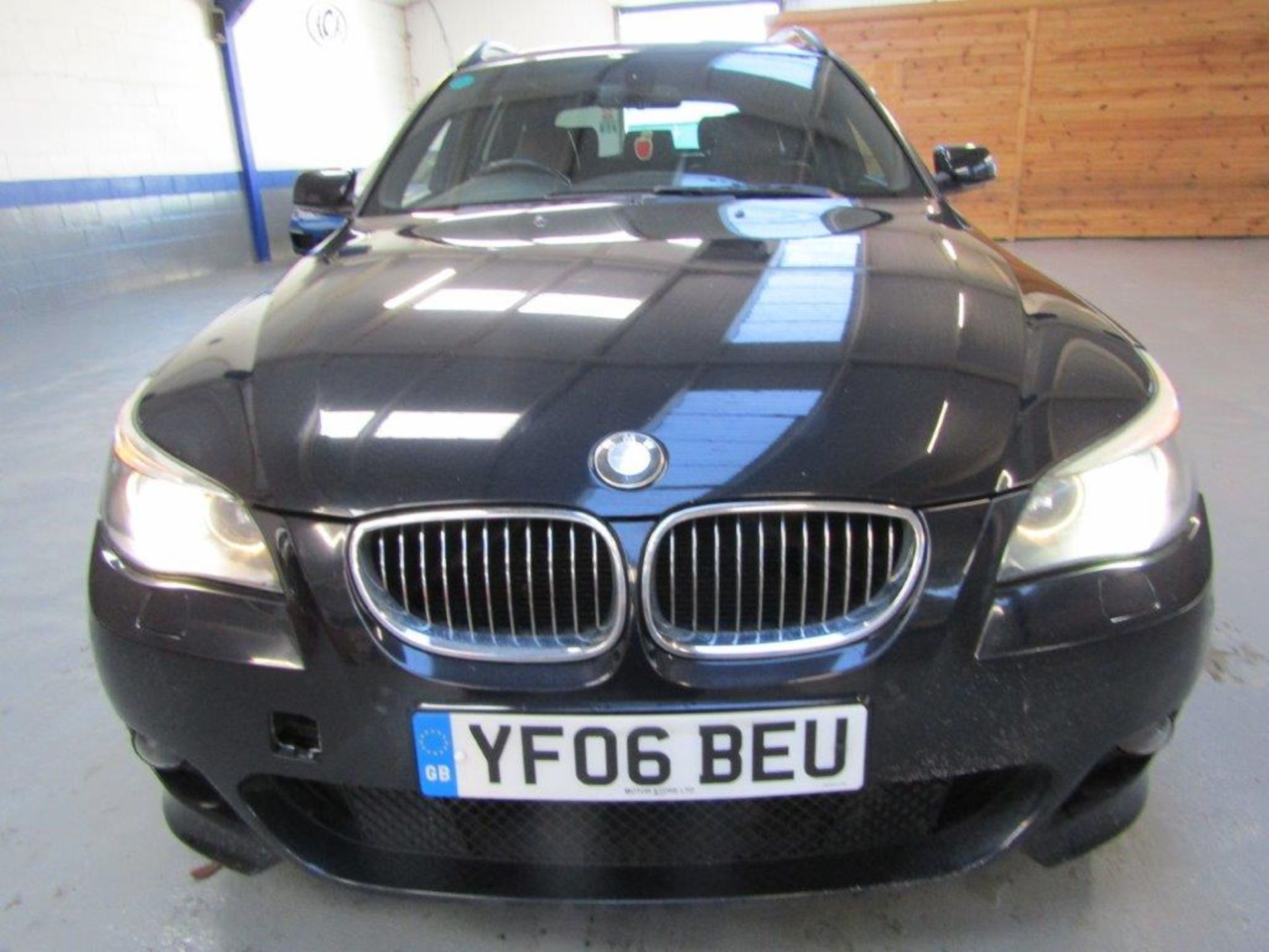06 06 BMW 535D M Sport Touring Auto - Image 4 of 34