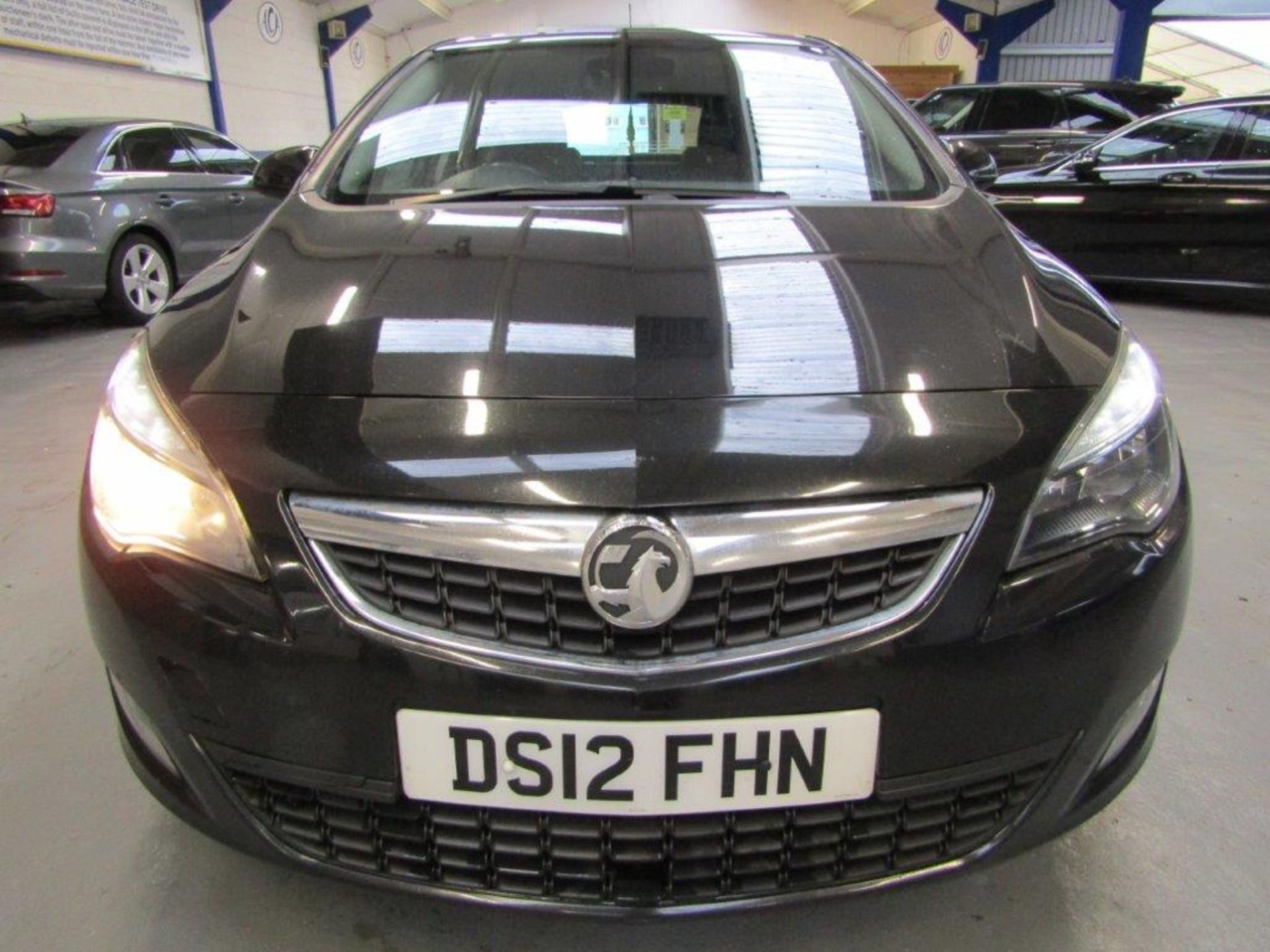 12 12 Vauxhall Astra SE CDTI - Image 4 of 22