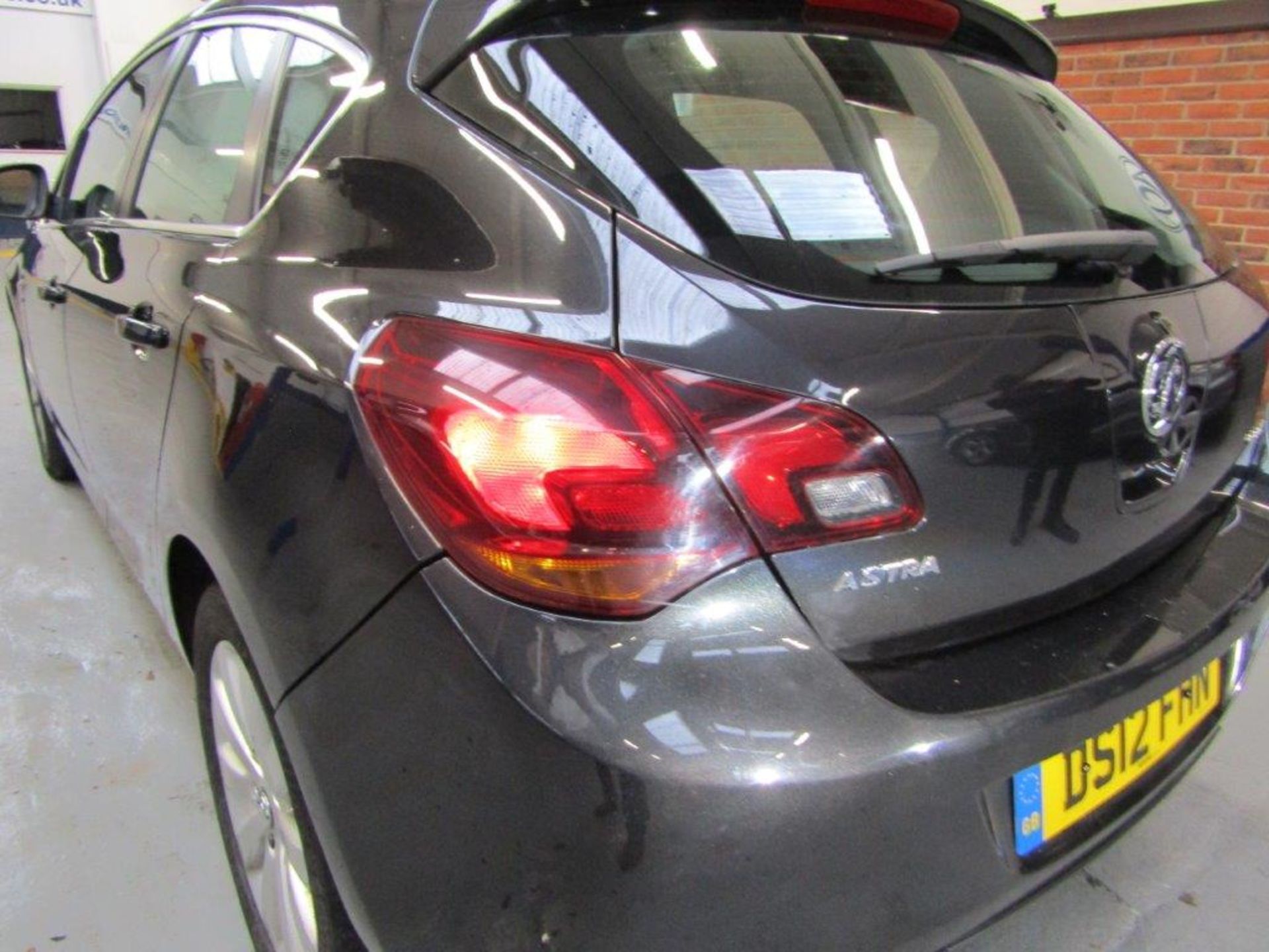 12 12 Vauxhall Astra SE CDTI - Image 19 of 22