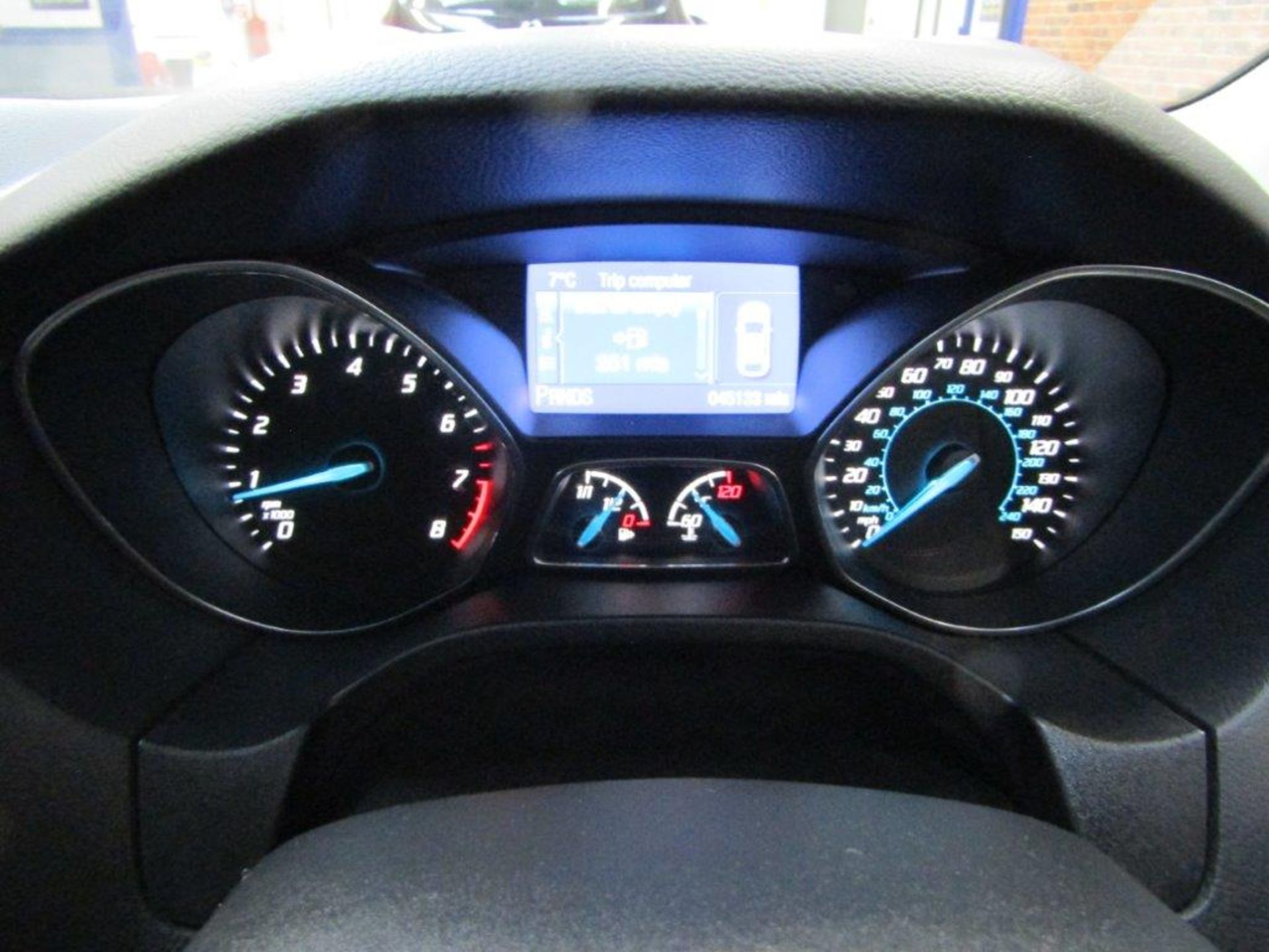 14 14 Ford Focus Zetec Navigator A - Image 10 of 18