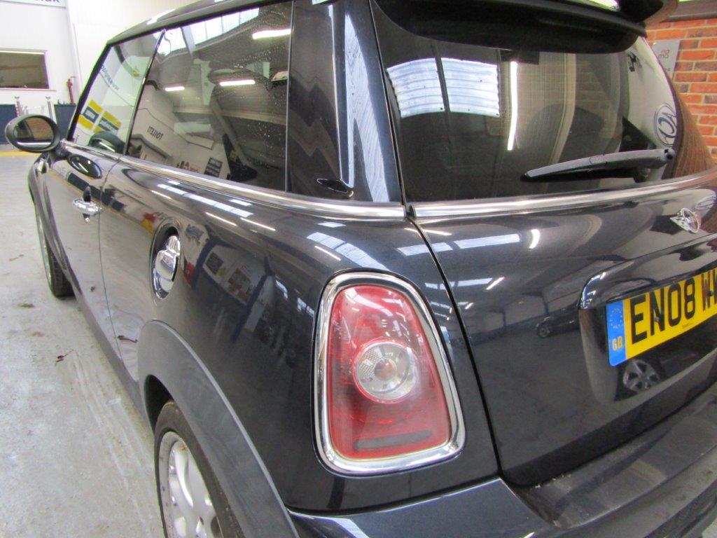 08 08 Mini Cooper S Auto - Image 21 of 22