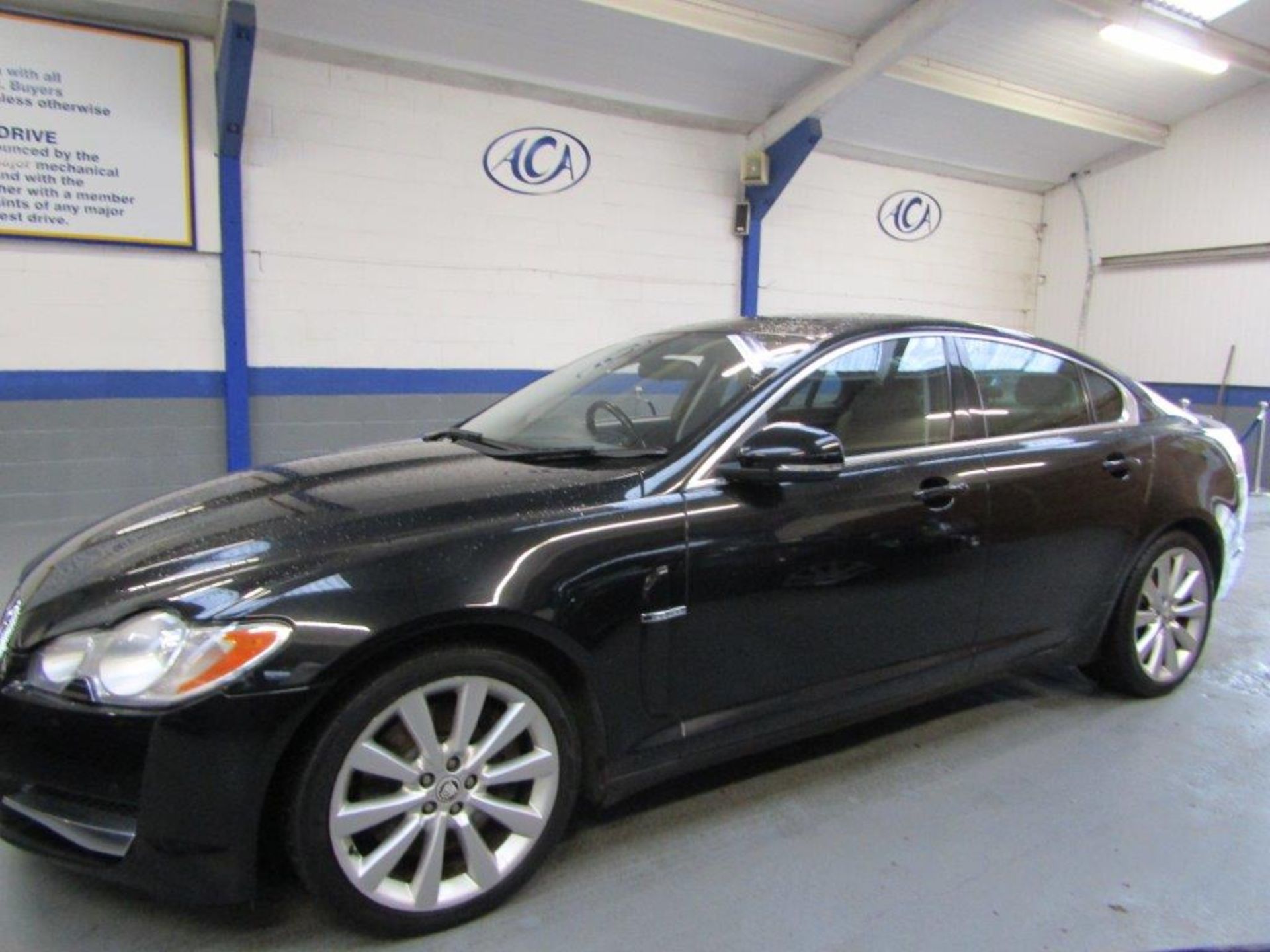 09 09 Jaguar XF S Luxury V6 Auto