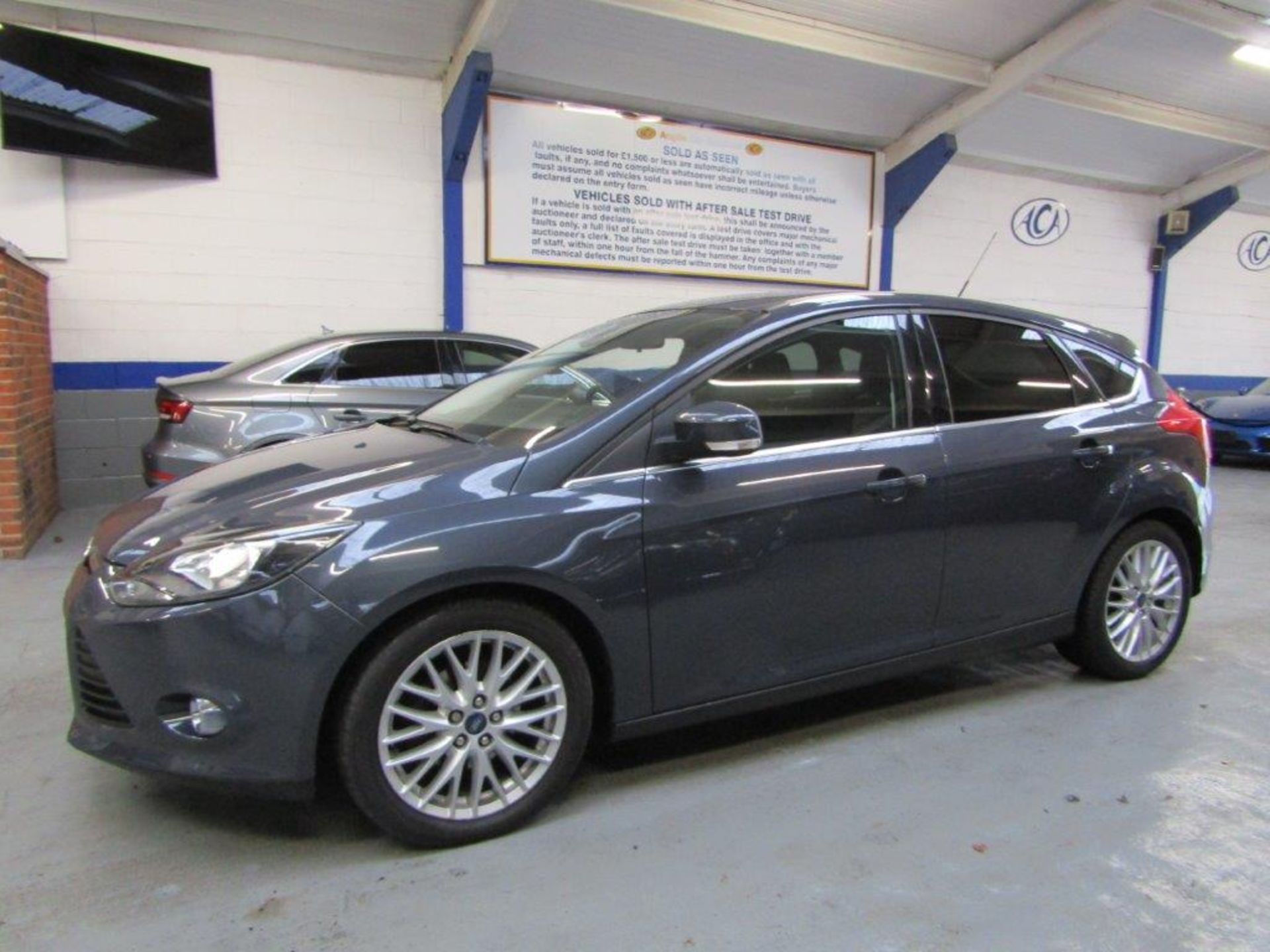 14 14 Ford Focus Zetec Navigator A