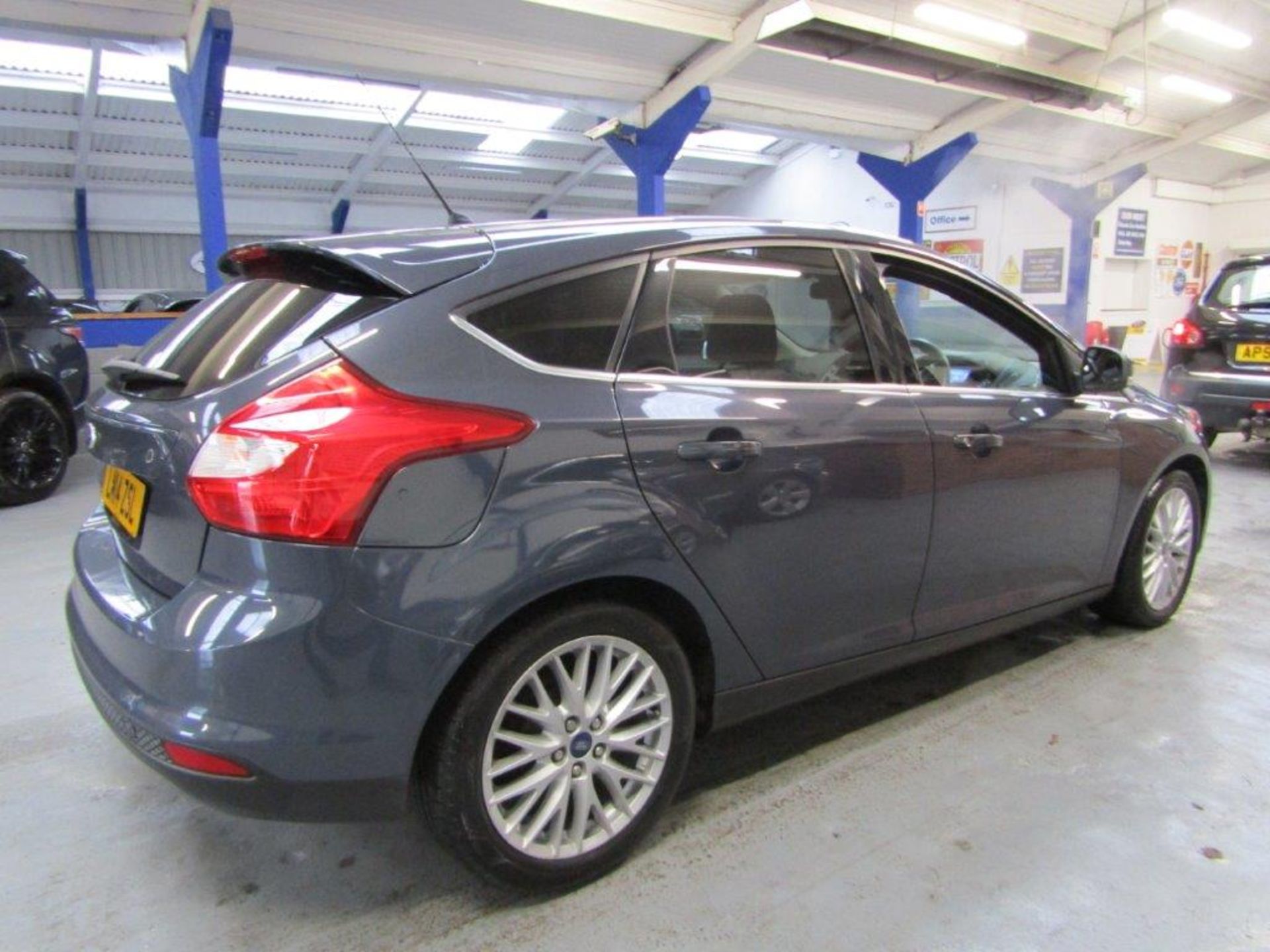 14 14 Ford Focus Zetec Navigator A - Image 3 of 18