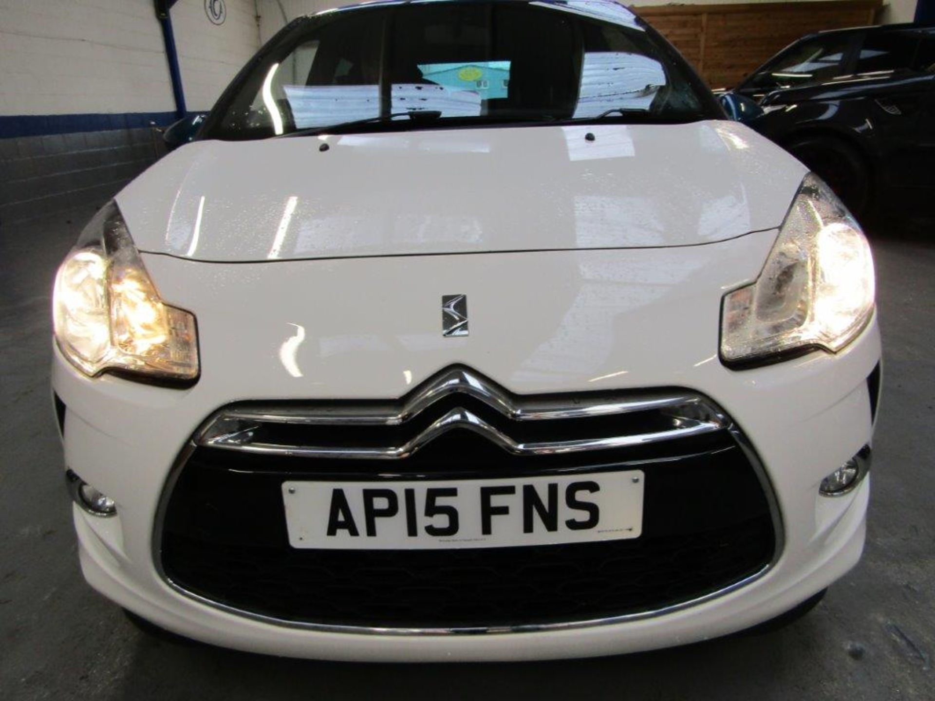 15 15 Citroen DS3 DStyle Puretech - Image 4 of 22