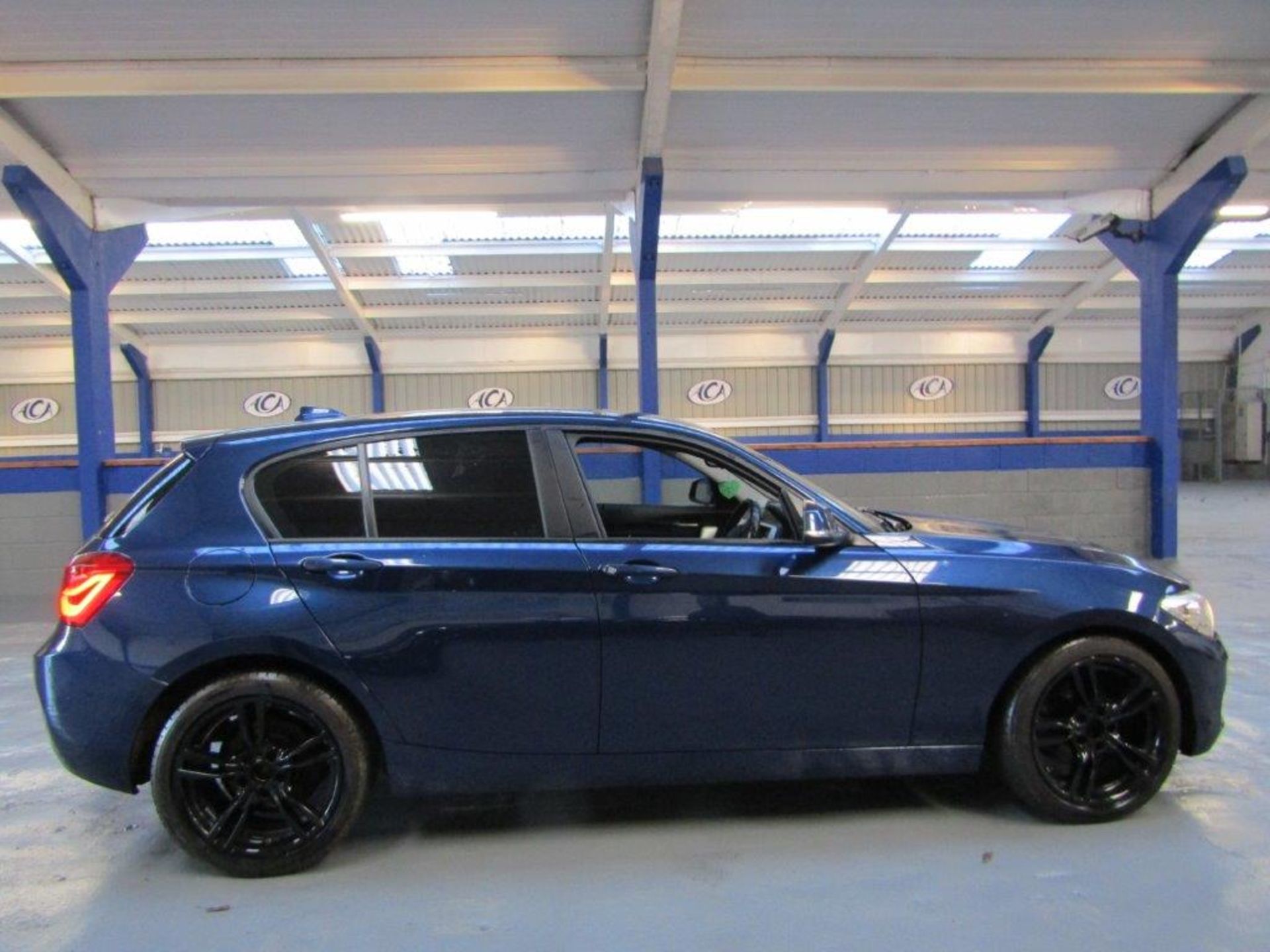 68 18 BMW 118D SE - Image 18 of 25