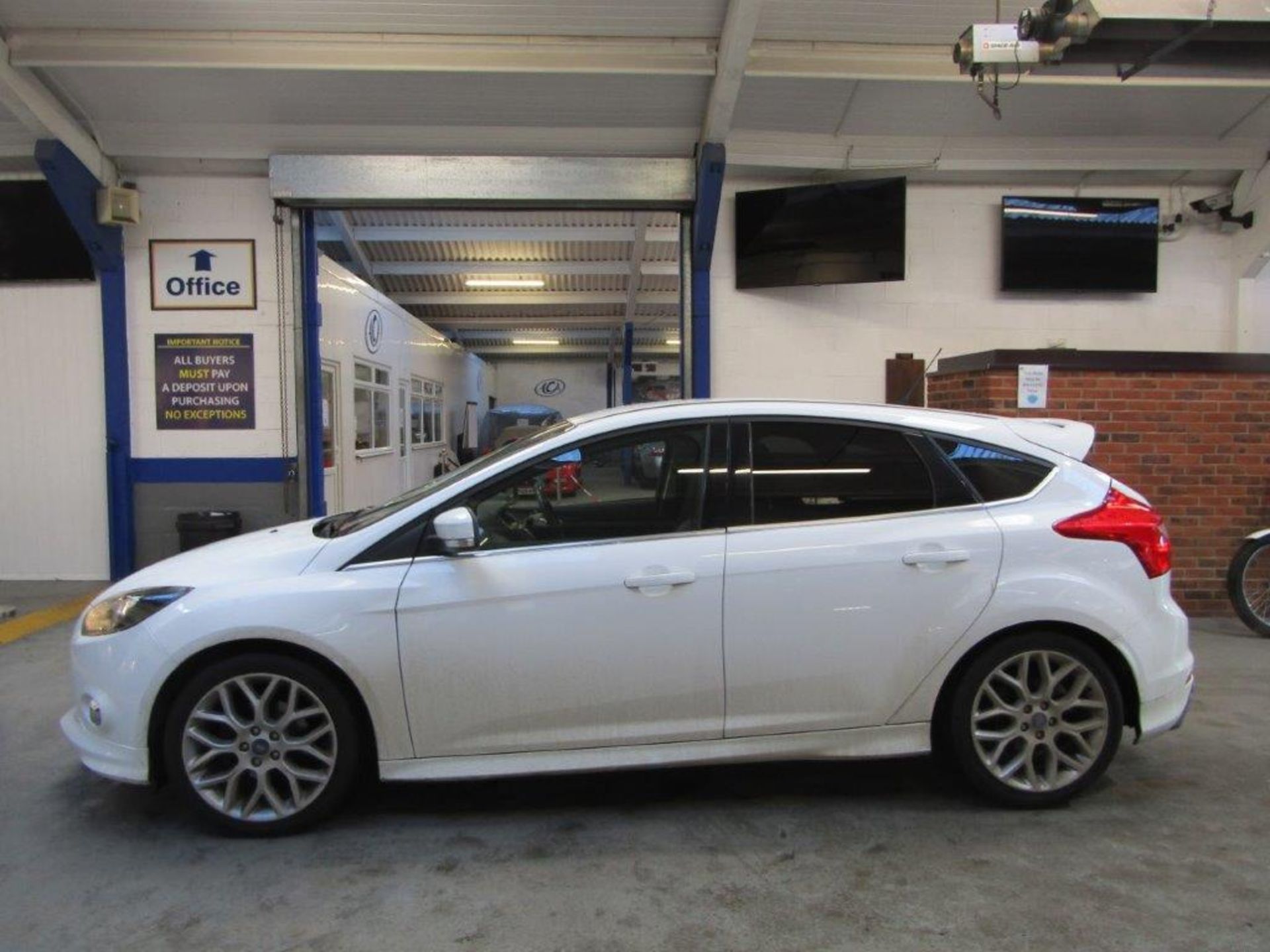 64 14 Ford Focus Zetec S TDCI - Image 2 of 21