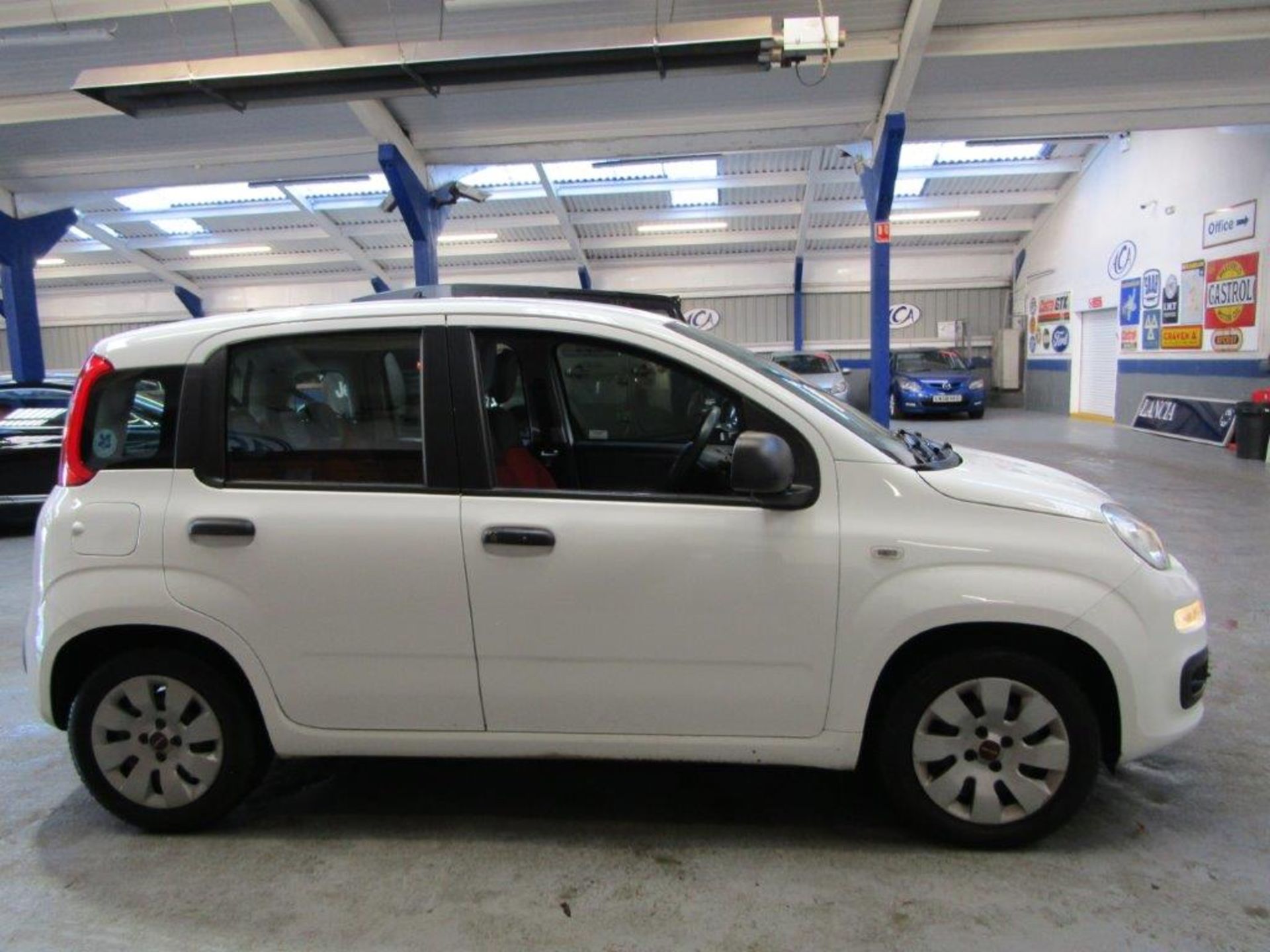 16 16 Fiat Panda Pop - Image 6 of 23