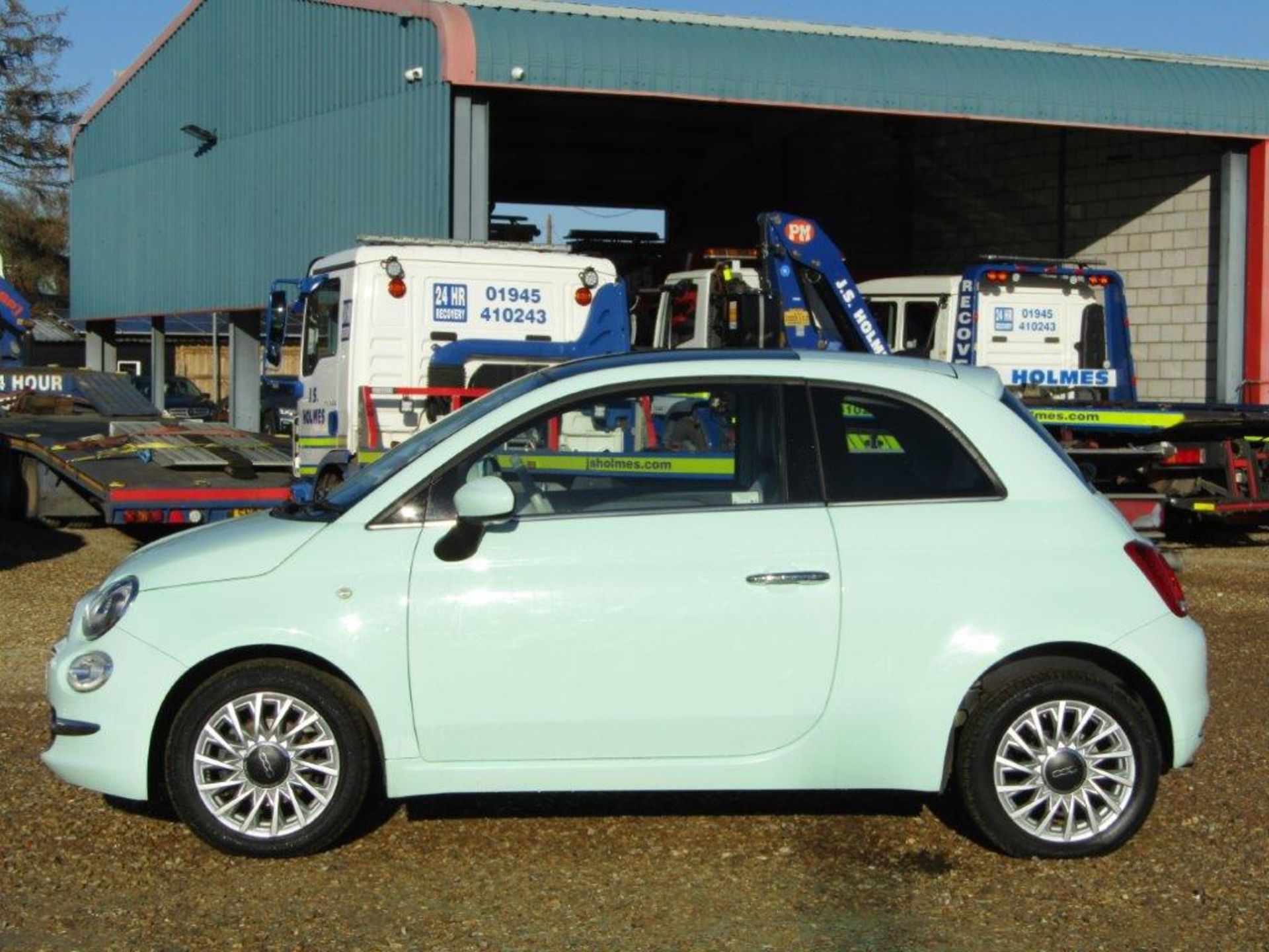 17 17 Fiat 500 Lounge - Image 3 of 23