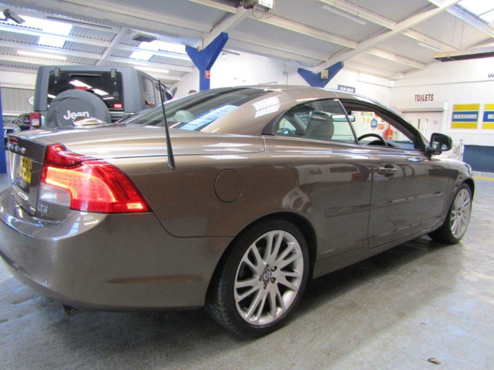 2012 Volvo C70 SE Lux Solstice - Image 8 of 26