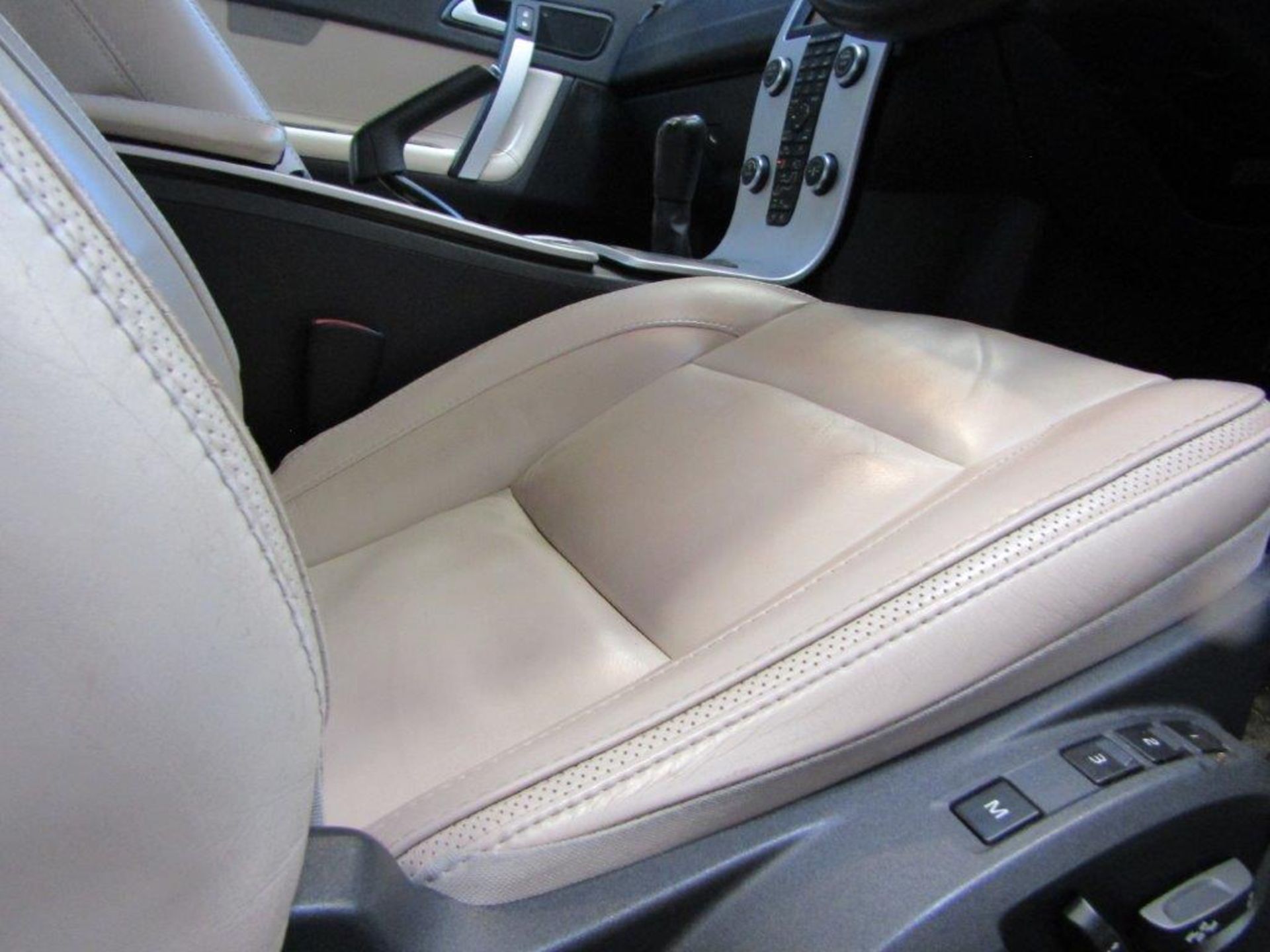 2012 Volvo C70 SE Lux Solstice - Image 5 of 26