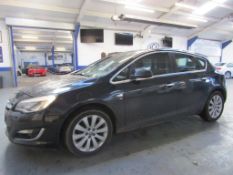 13 13 Vauxhall Astra SE