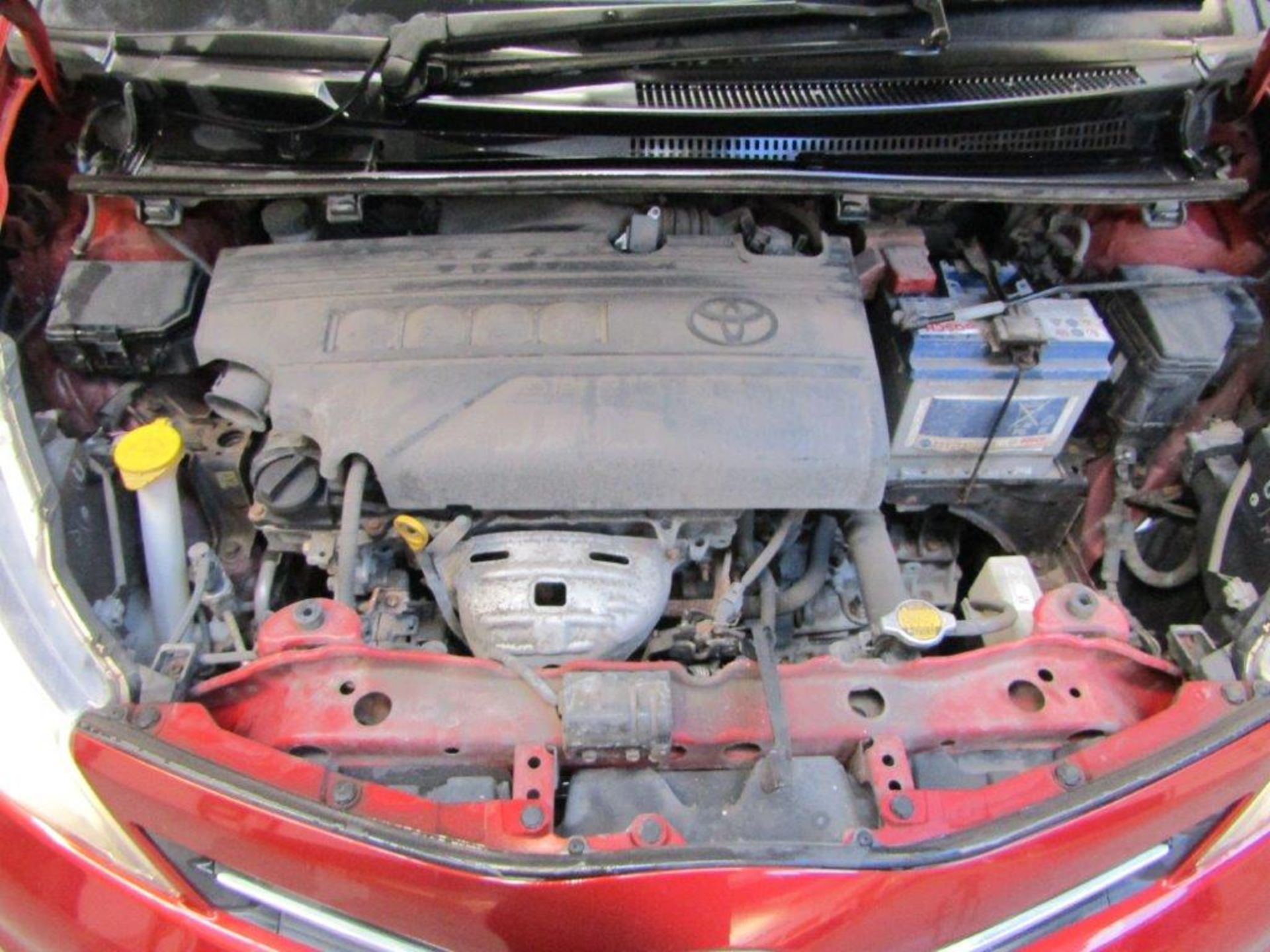 61 11 Toyota Yaris T Spirit VVT-I - Image 4 of 27