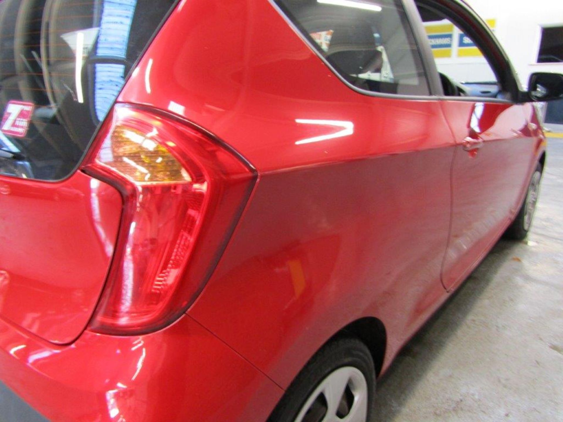 14 14 Kia Picanto 1 - Image 14 of 21